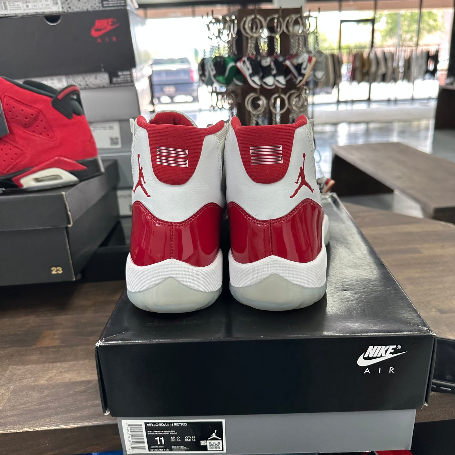 Cherry Jordan 11  (USED)