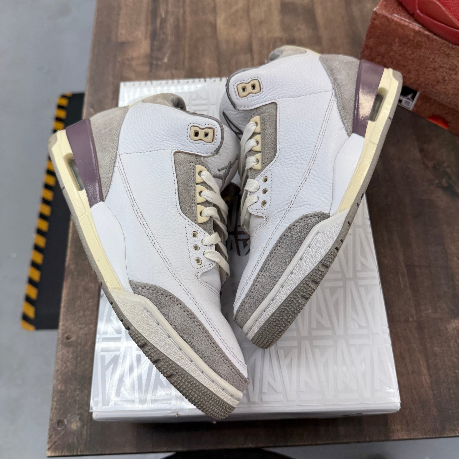 A Ma Maniere Jordan 3 SP (W)  (USED)