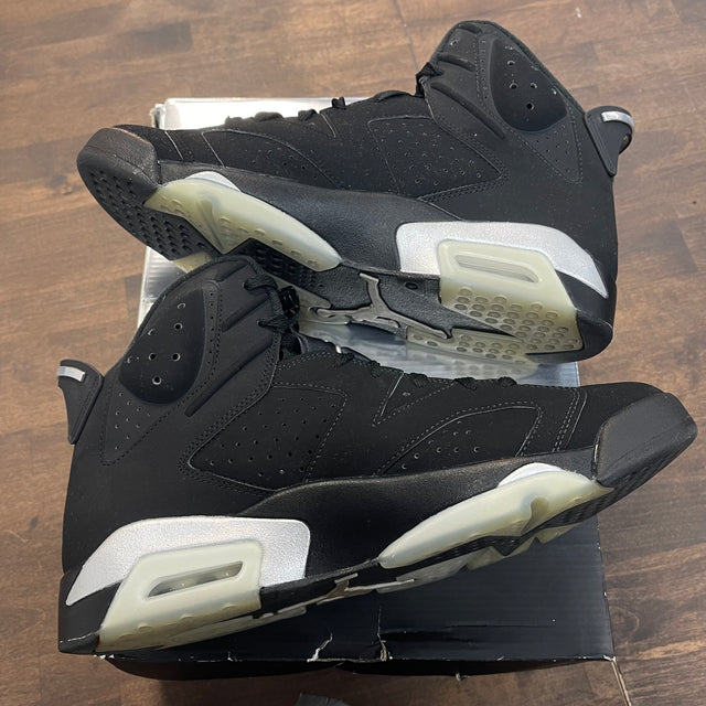 Chrome Jordan 6 (USED)