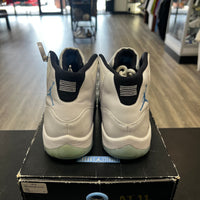 Legend Blue Jordan 11 (USED)