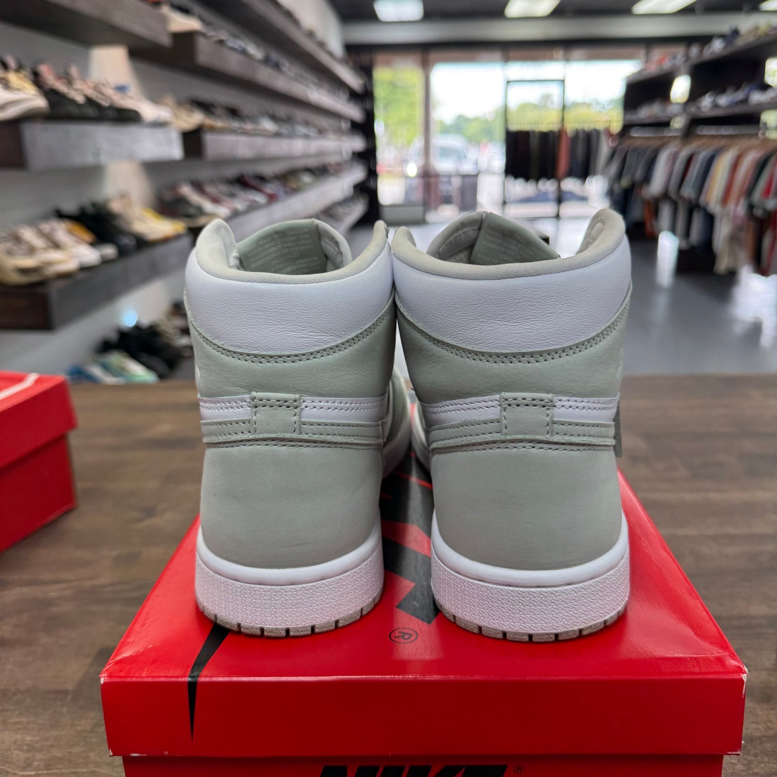 Seafoam Jordan 1 High (W) (USED)