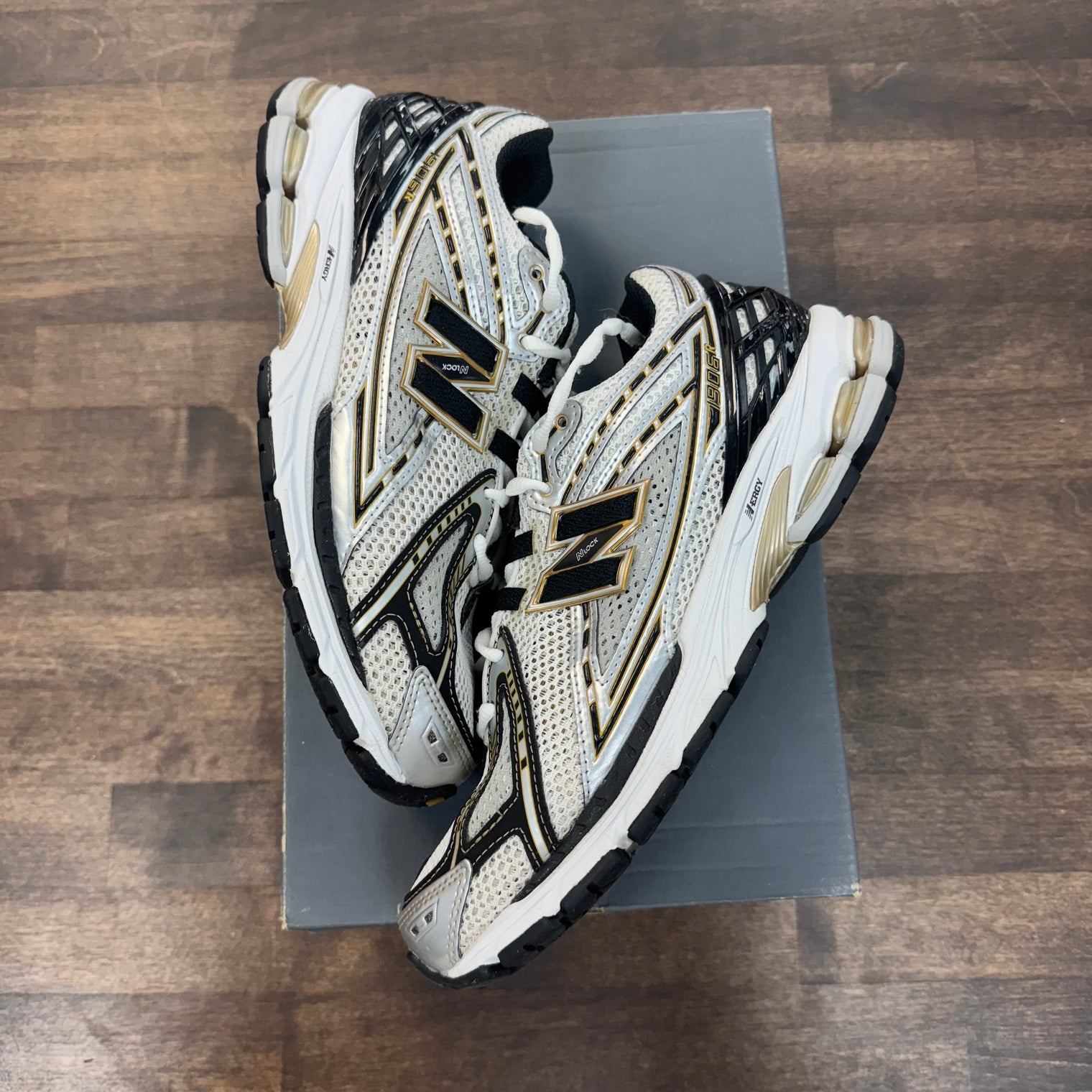 New Balance 1906R White Metallic Gold (USED)