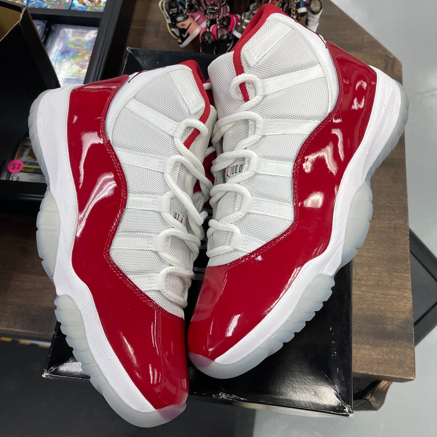 Cherry Jordan 11 (USED)