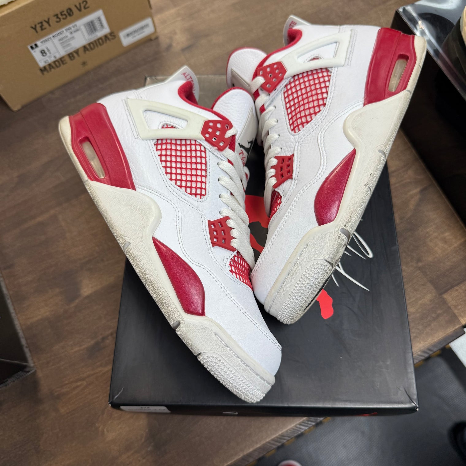 Alternate 89 Jordan 4 (USED)
