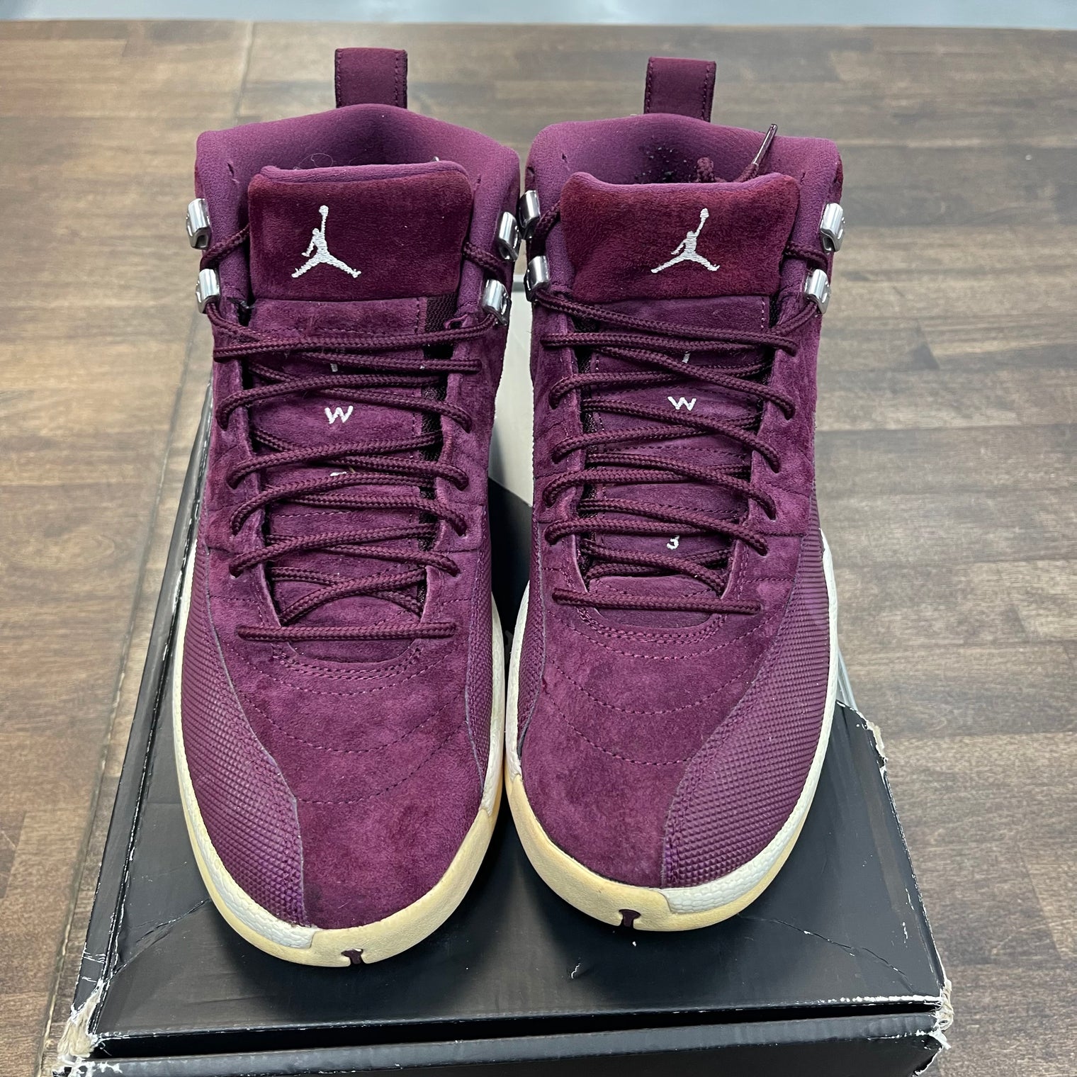 Bordeaux Jordan 12 (USED,No Box)