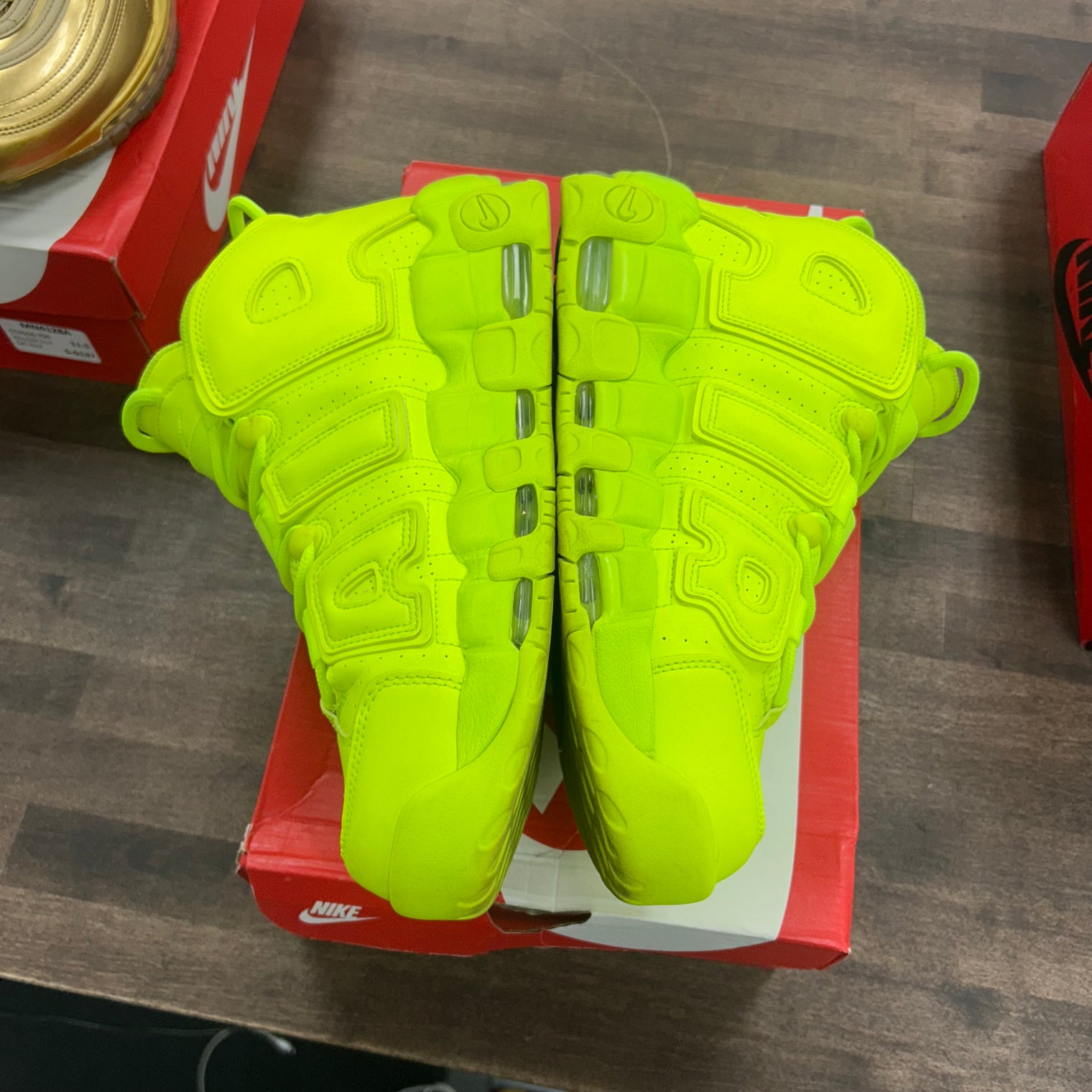 Nike Air More Uptempo Volt (USED)