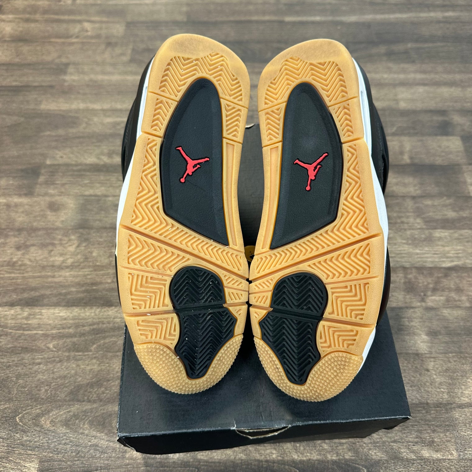 (GS) Laser Black Gum Jordan 4 (USED)