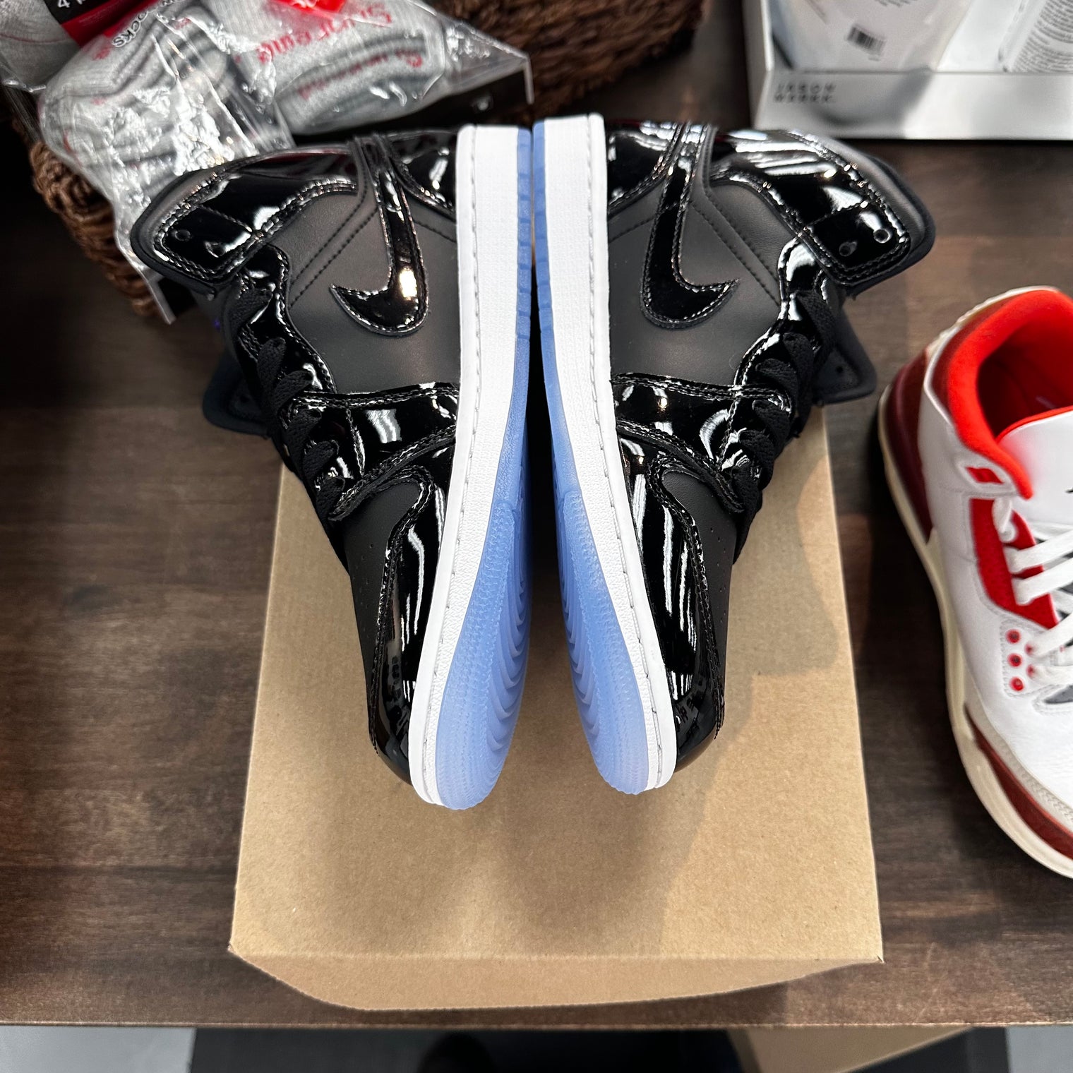 (GS) Space Jam Jordan 1 Mid  (USED,No Box)