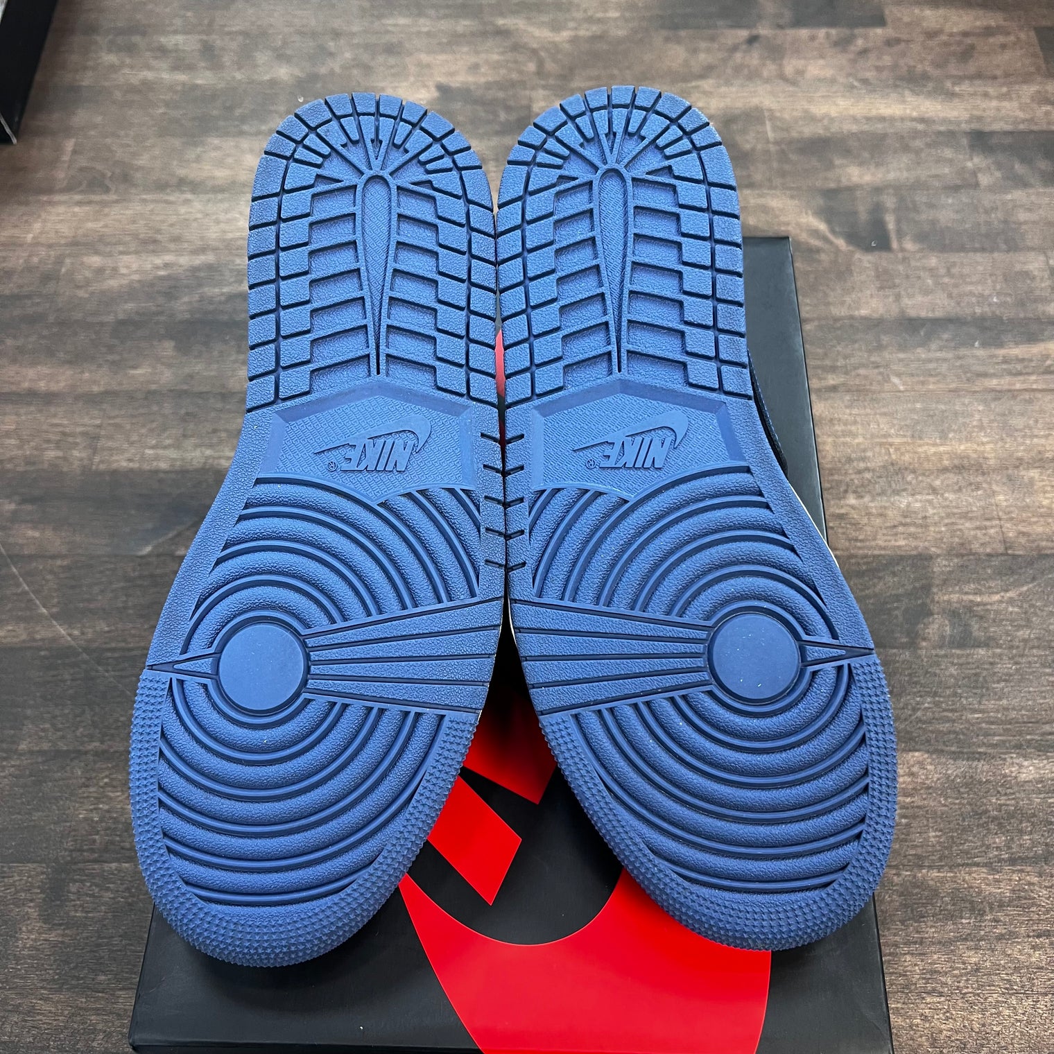 Mystic Navy Jordan 1 Low (USED)