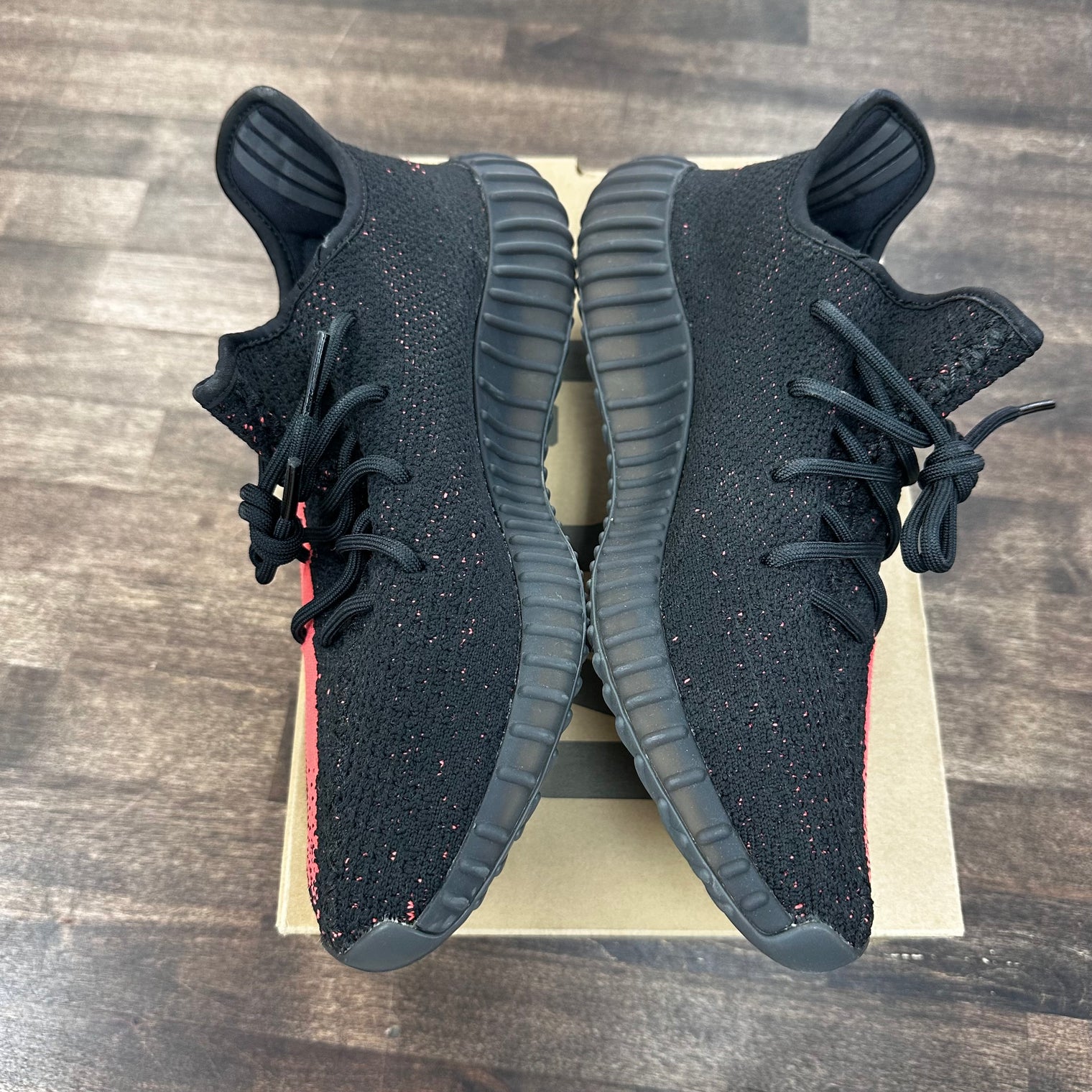 Core Red Stripe Yeezy 350 (Lightly Worn)