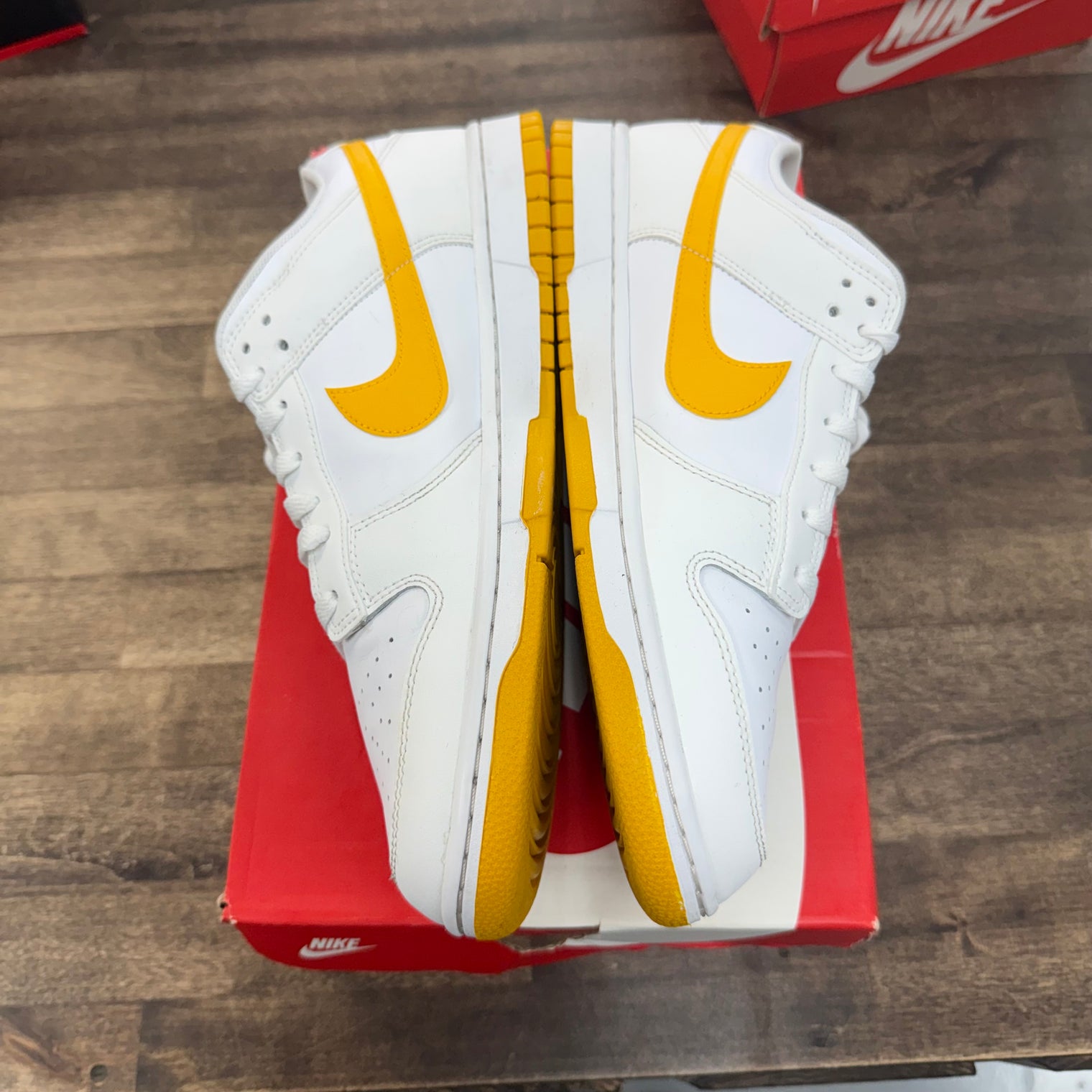 Nike Dunk Low White University Gold (USED)