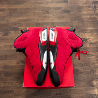 Toro Bravo Jordan 6 (USED)