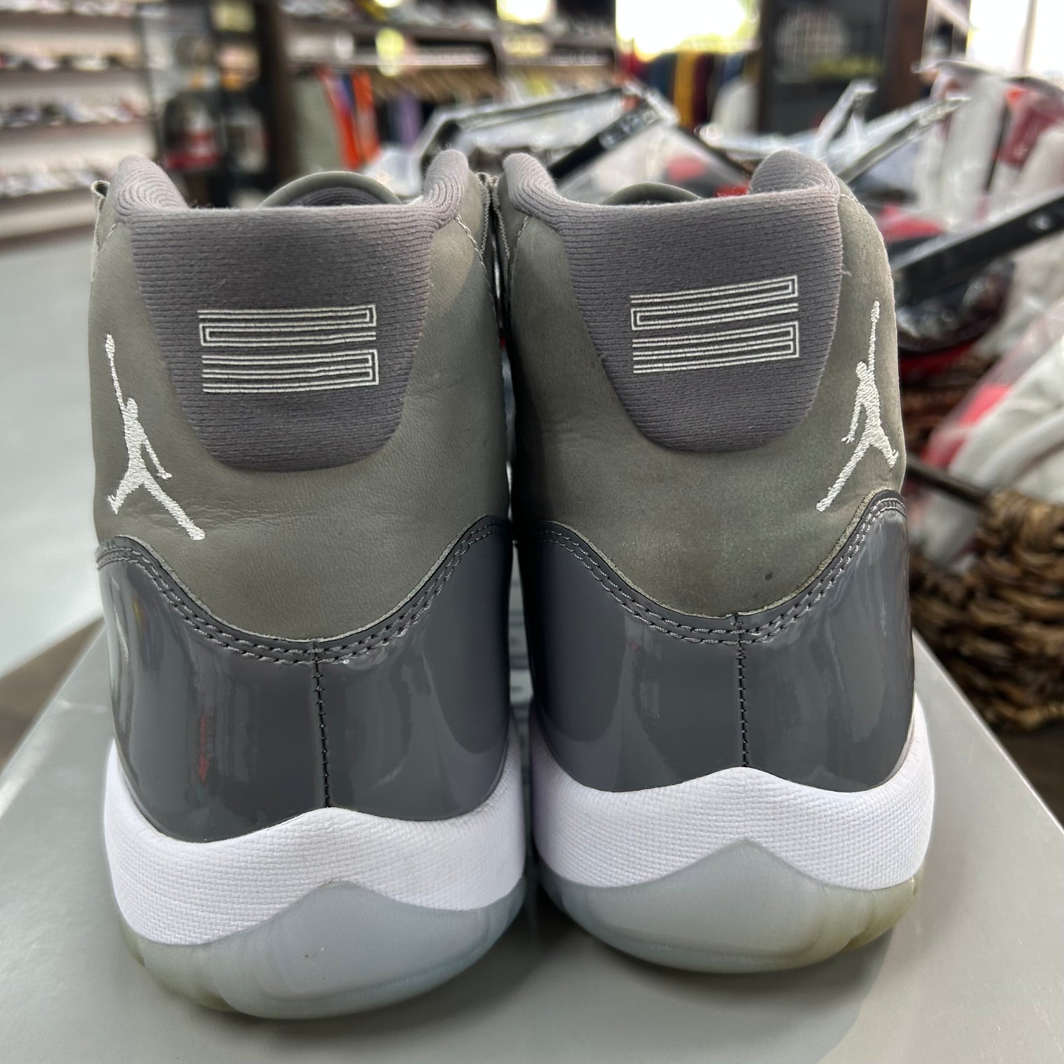 Cool Grey Jordan 11 Retro (USED)