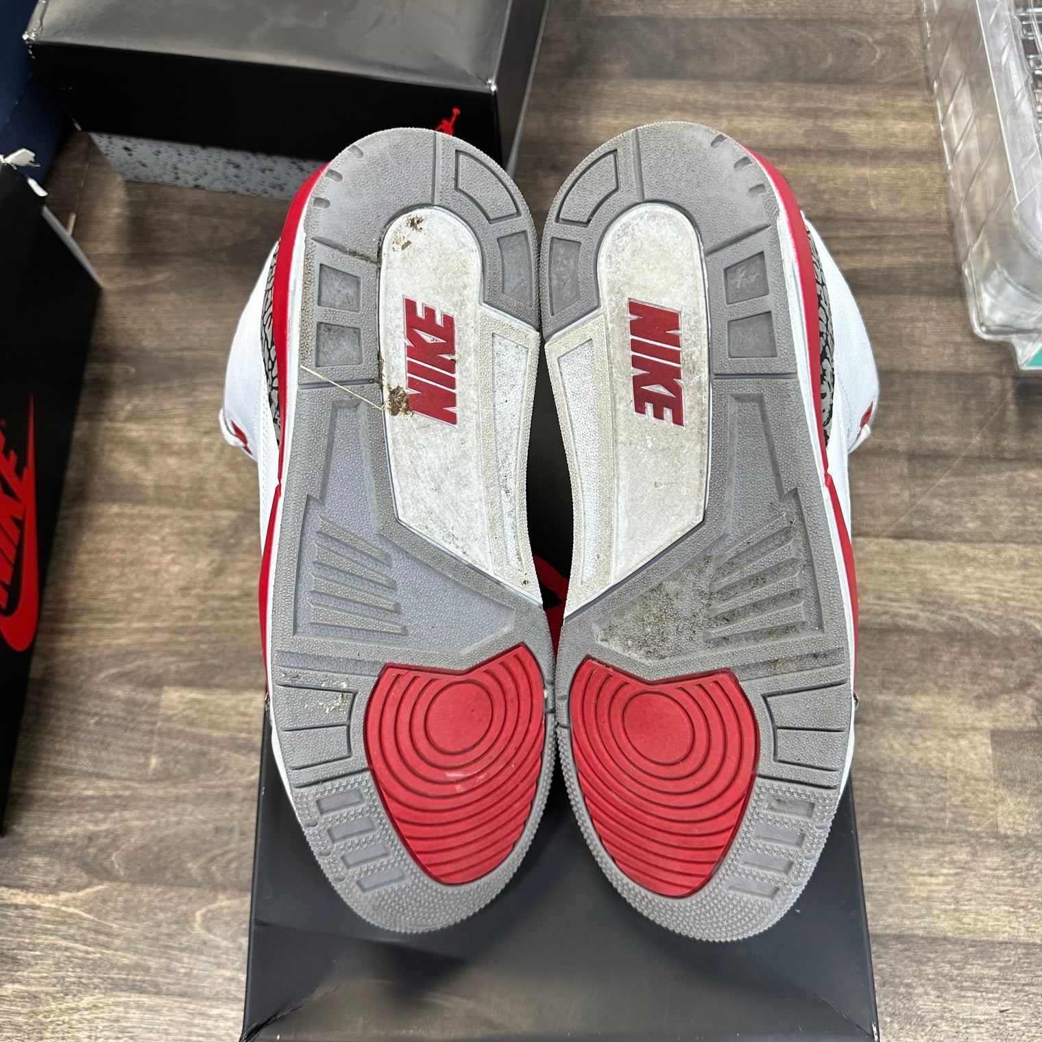 Fire Red Jordan 3 Retro (2022) (USED)