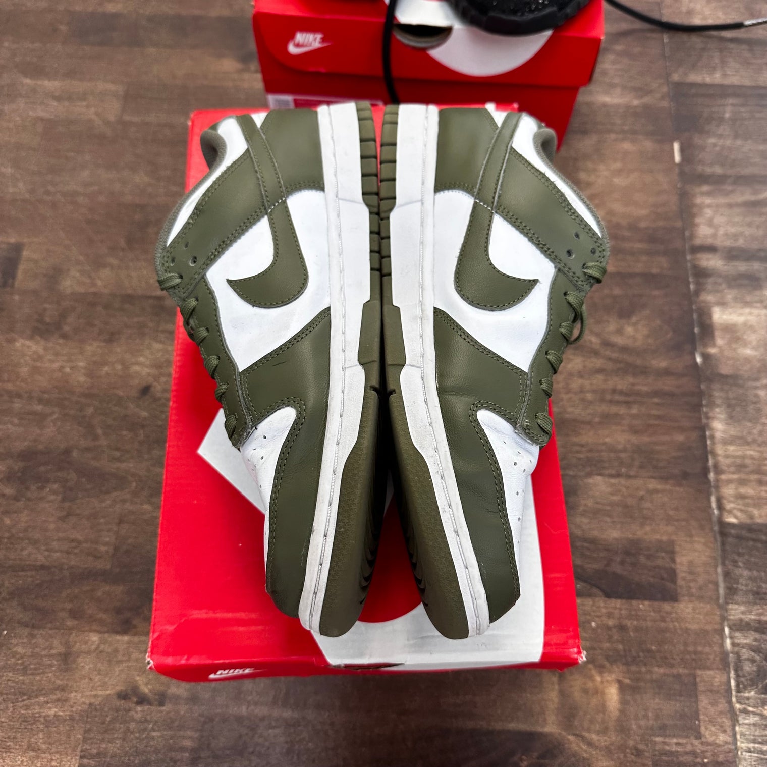 Olive Dunk Low (W) (USED)