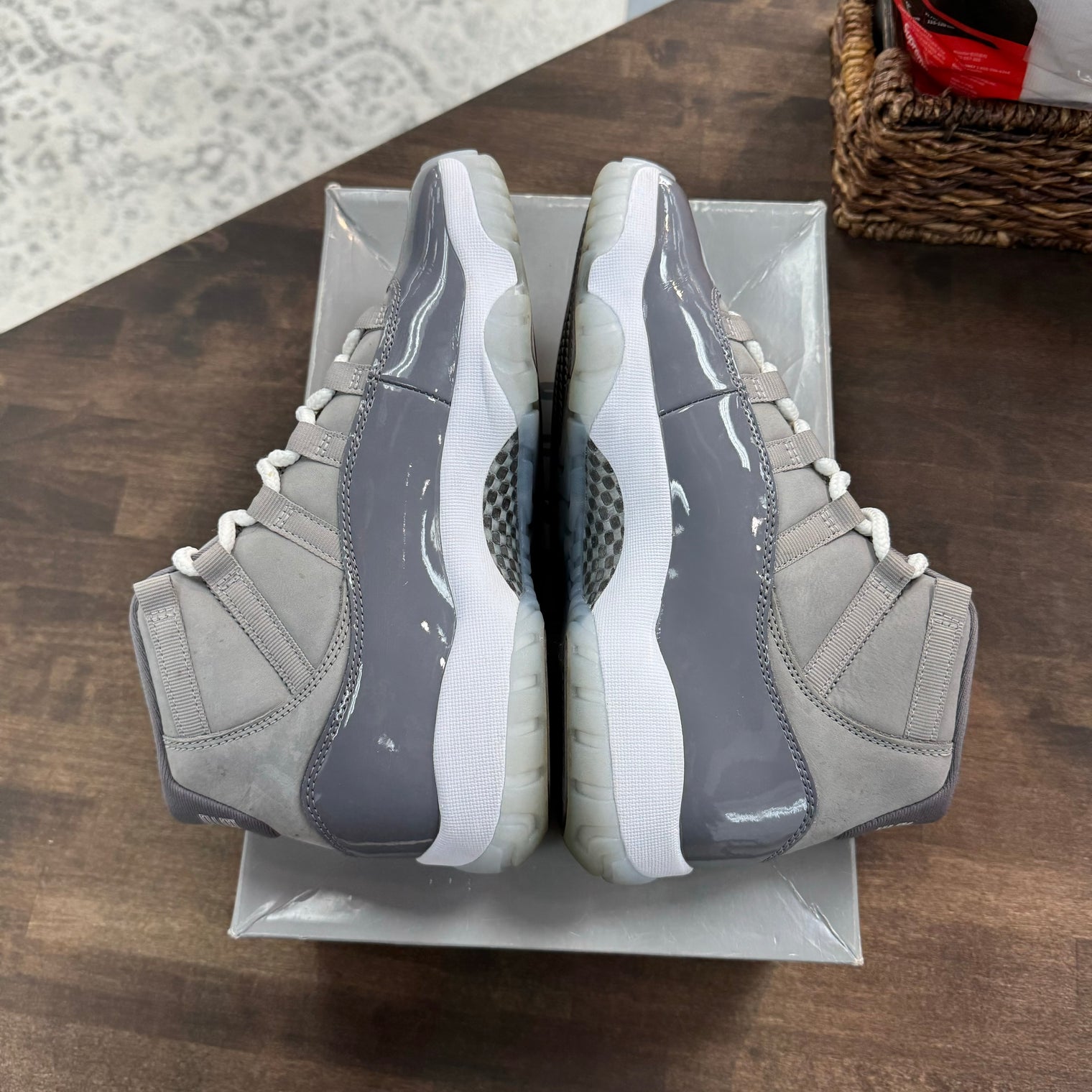 Cool Grey Jordan 11 (USED,REPLACEMENT BOX)