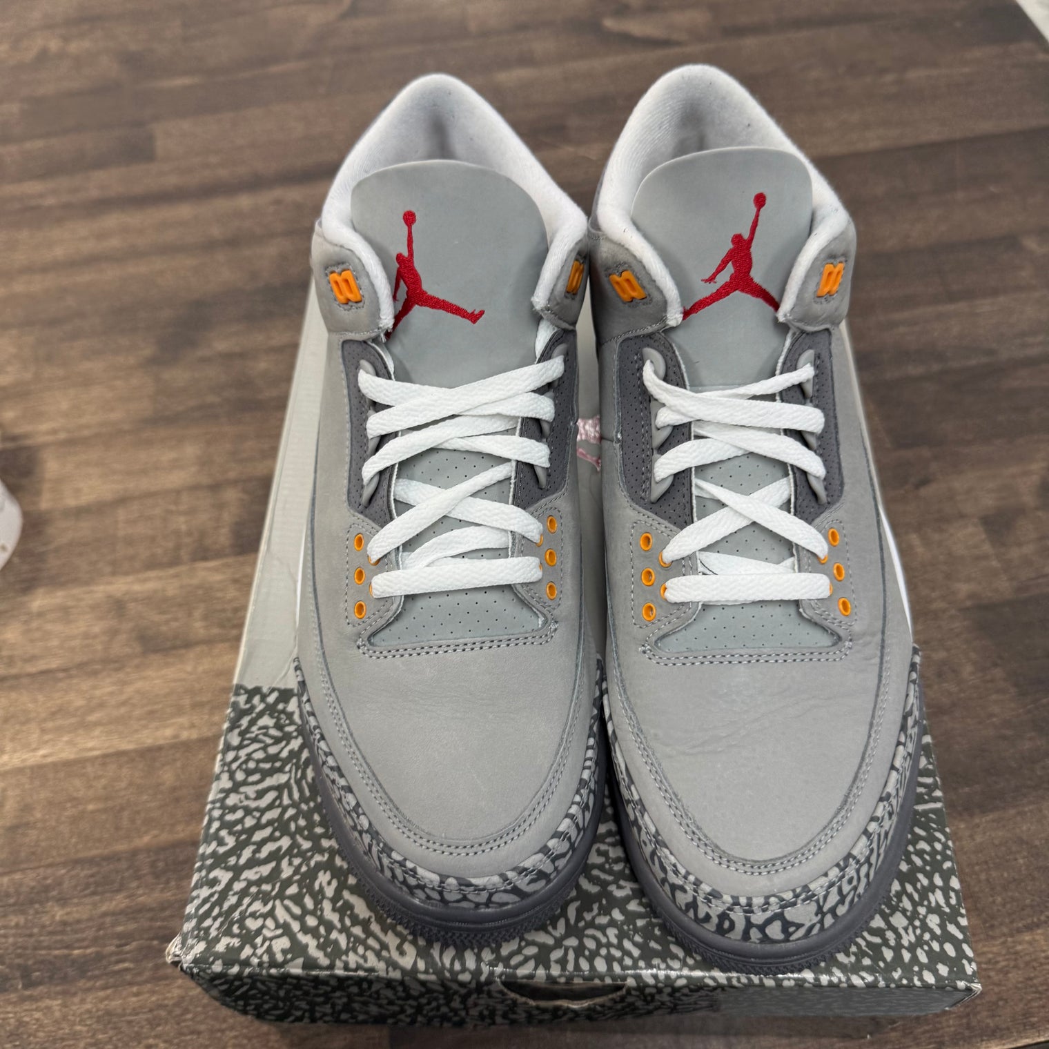 Cool Grey Jordan 3 Retro (USED)