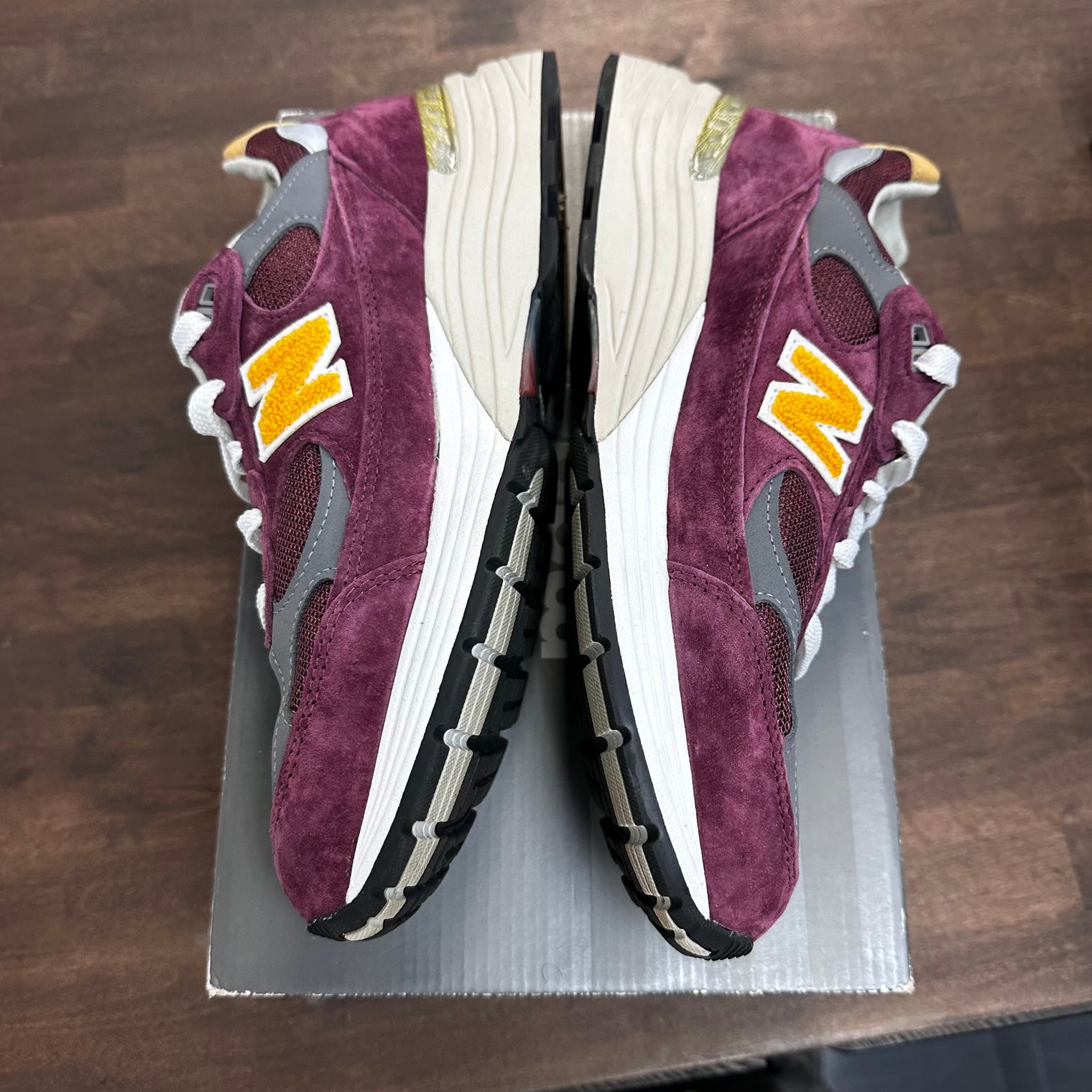 Burgundy Gold New Balance 992 (USED)
