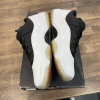 Tuxedo Jordan 11 Retro Low (USED)