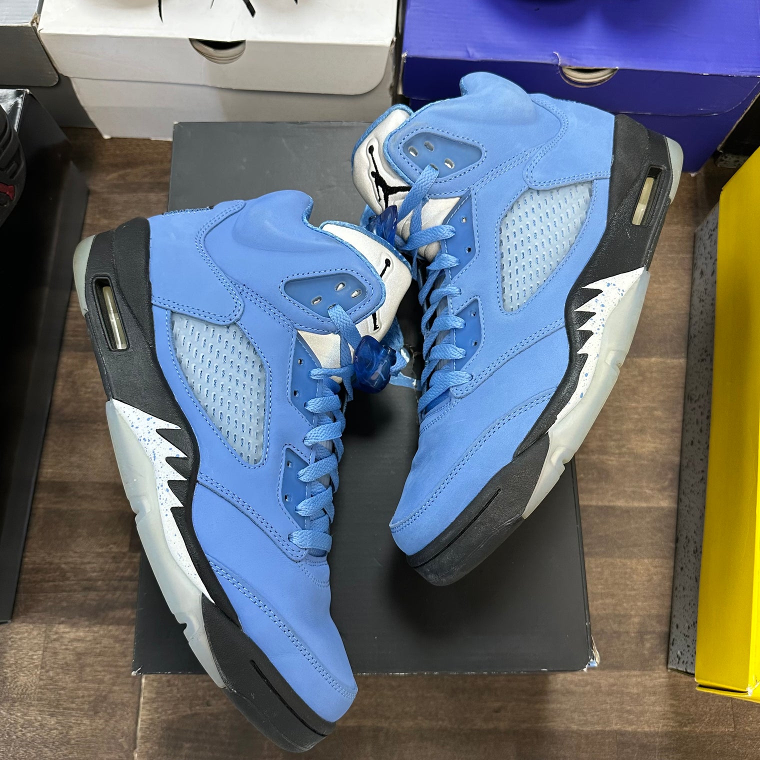 UNC University Blue Jordan 5 Retro (USED)