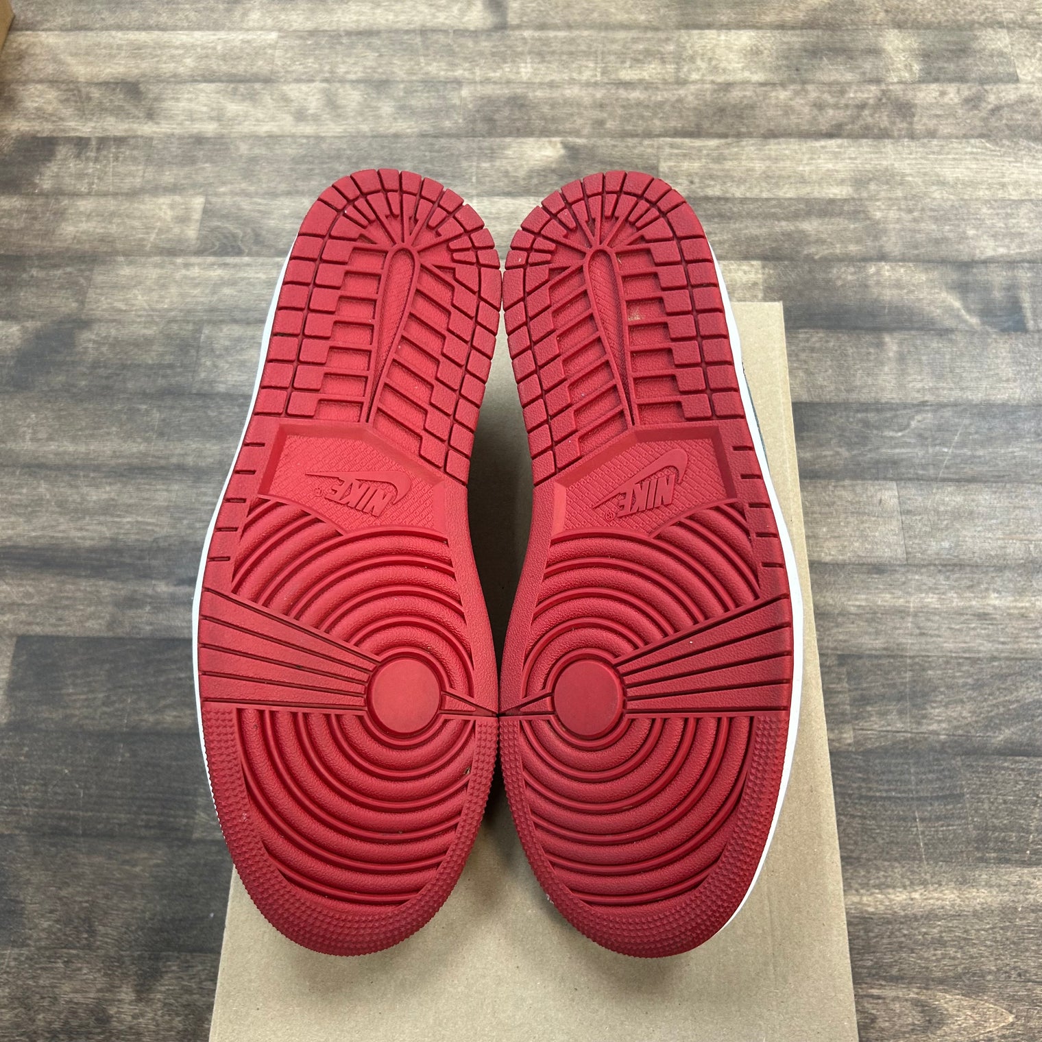 Black Toe Jordan 1 Low OG (USED, No Box)