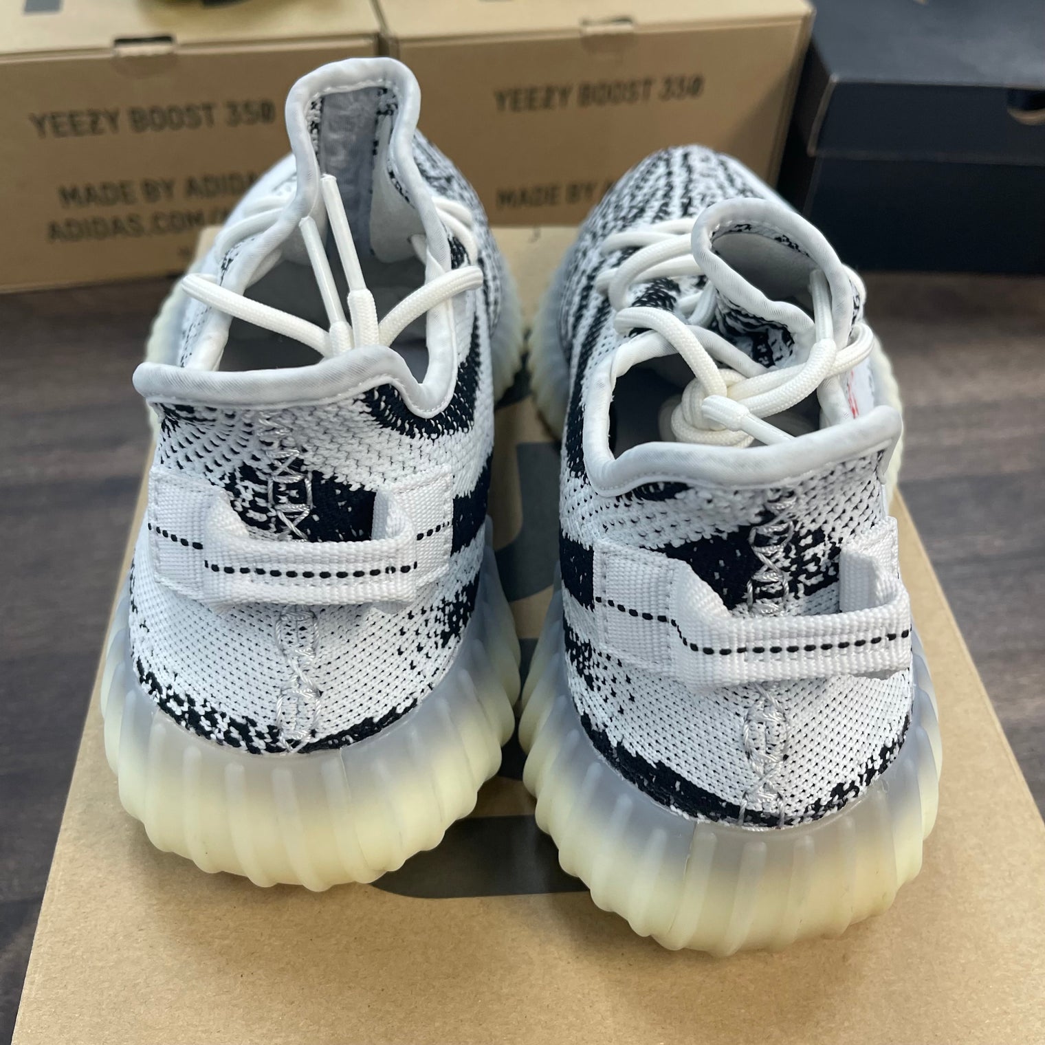 Zebra Yeezy 350 (USED)