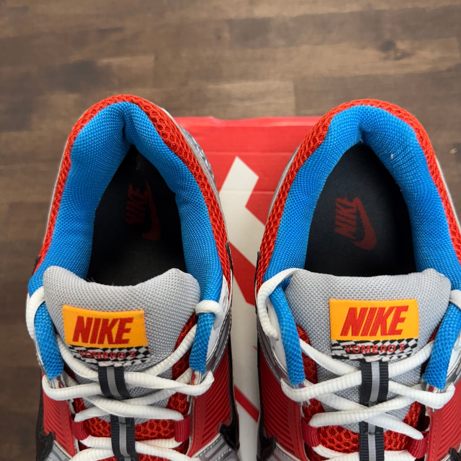 (W) Gundam Nike Zoom Vomero 5 (USED)