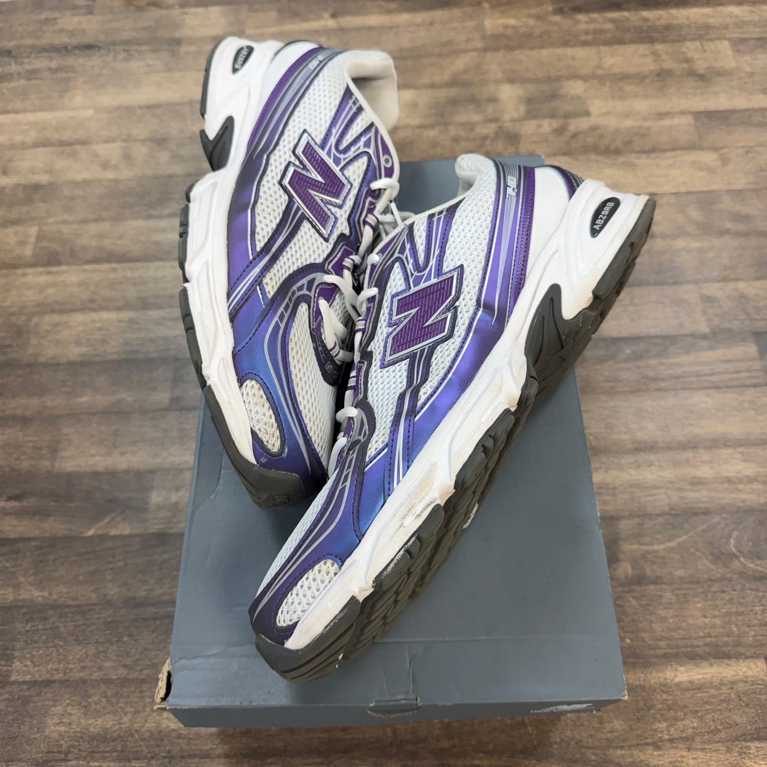 Concord Grape New Balance 740 (USED)