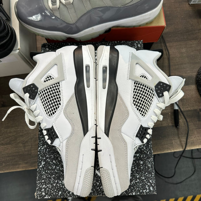 Military Black Jordan 4 Retro (USED)