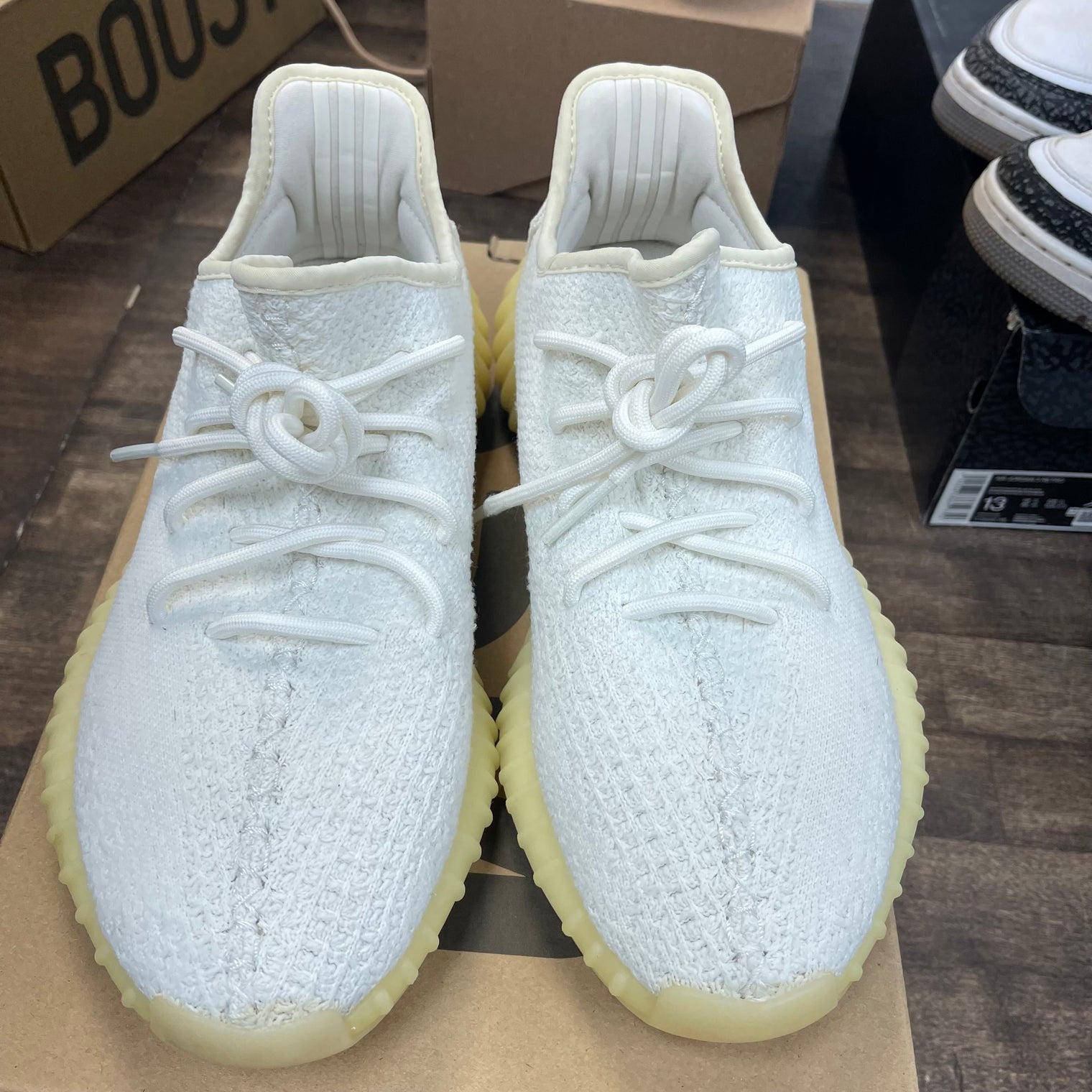 Cream Yeezy 350 (USED, Replacement Box)