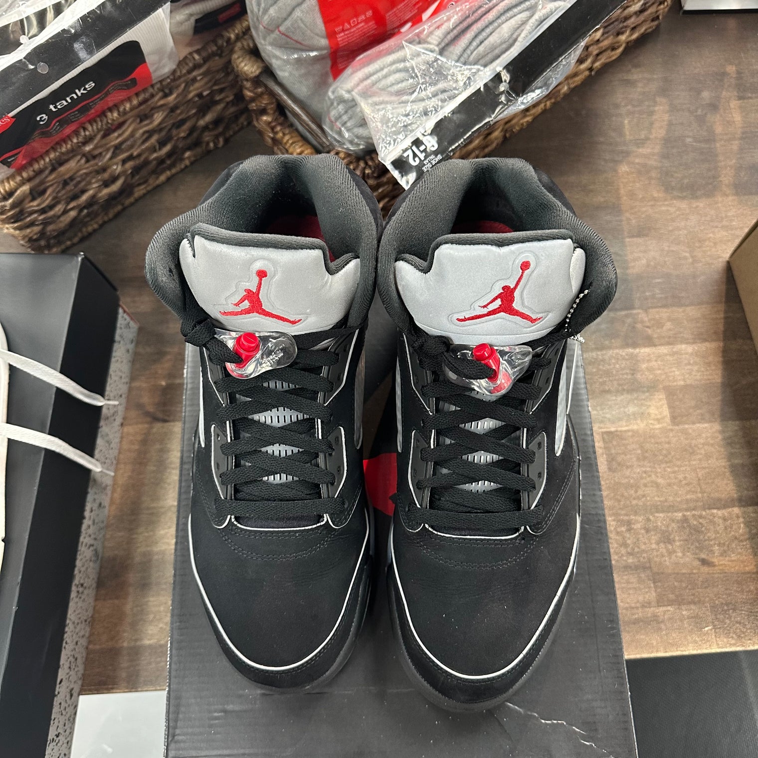 Black Metallic Jordan 5 (2025) (USED)
