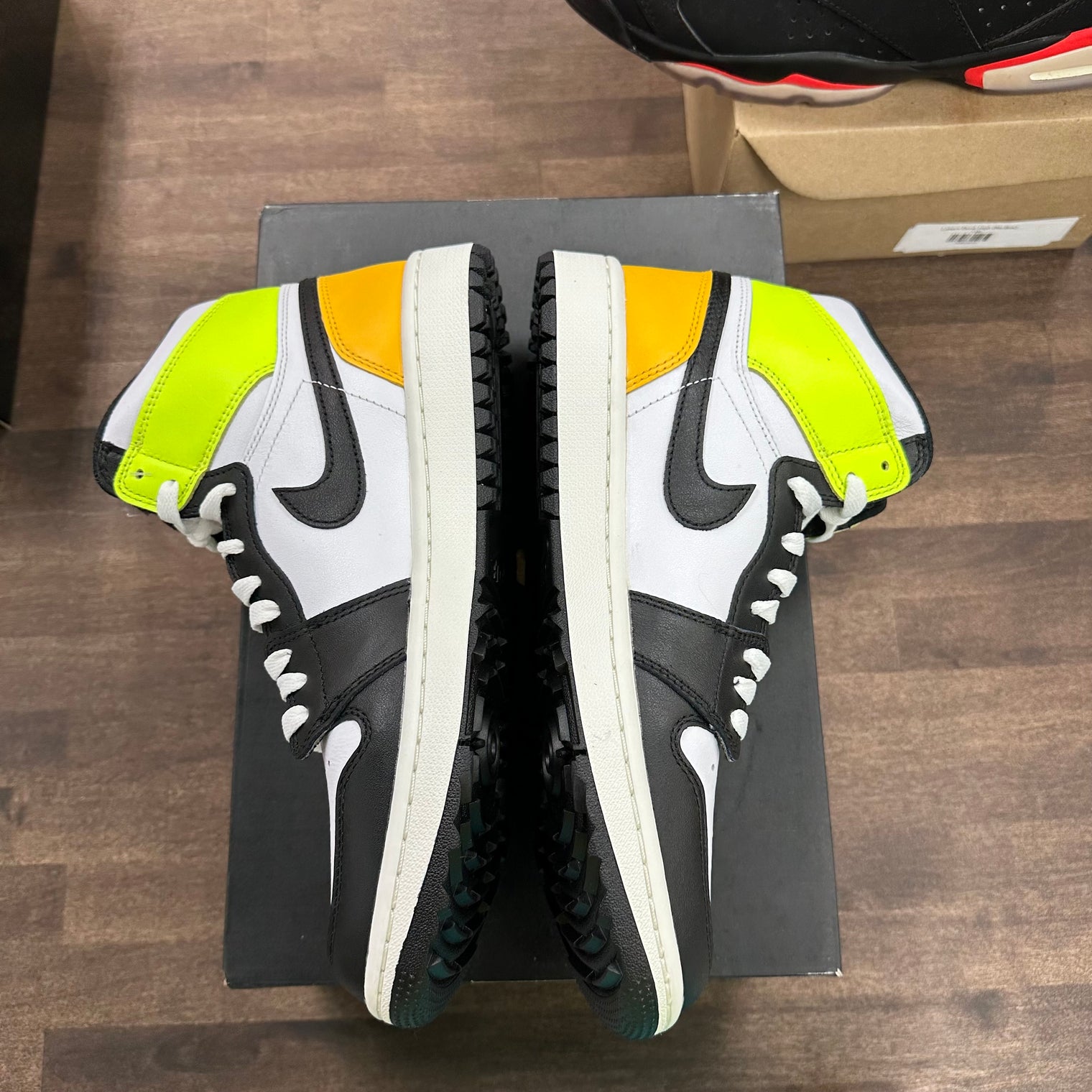 University Gold Volt Black Jordan 1 Retro High Golf