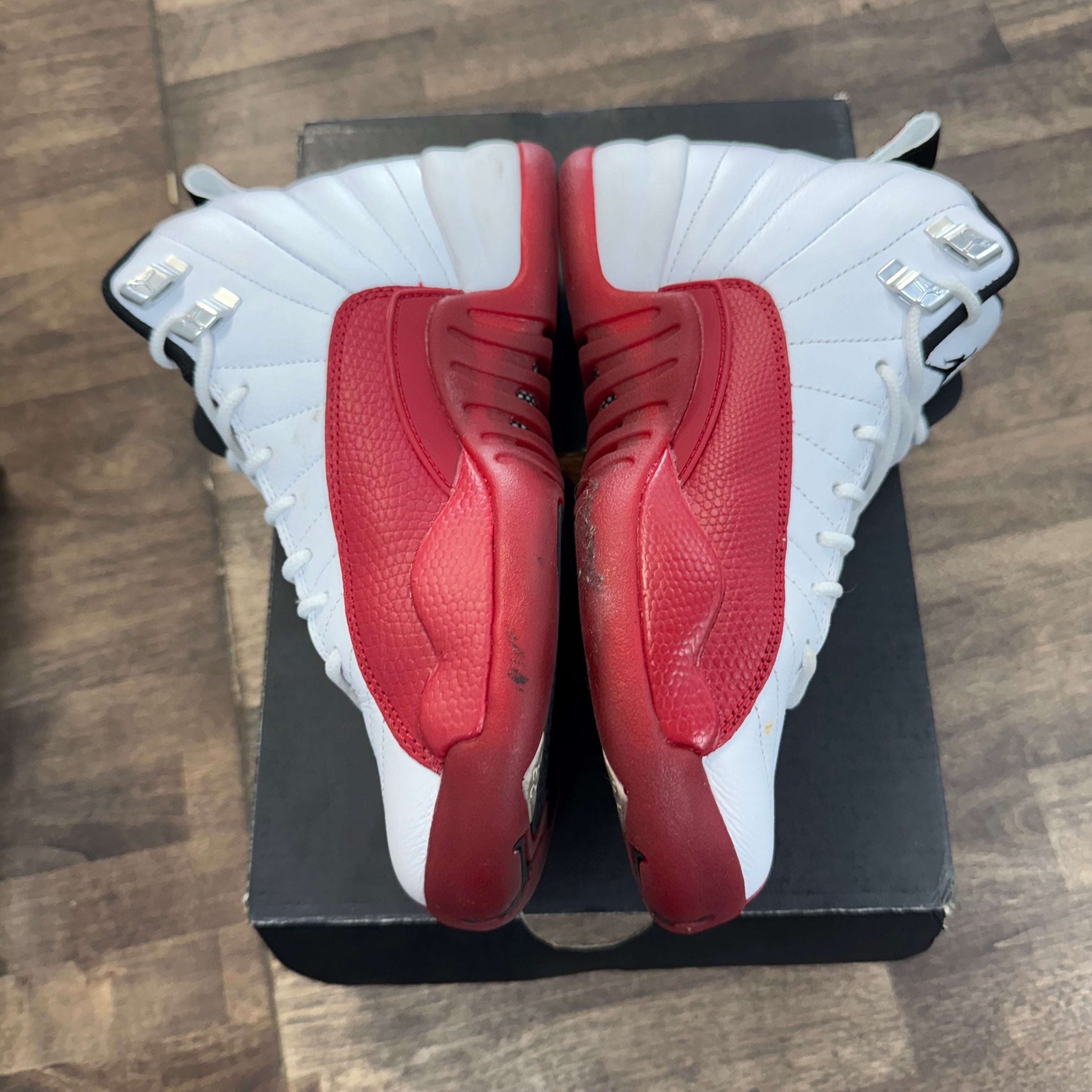 Jordan Cherry Jordan 12 (GS) (USED) Size 5Y (Pre-Owned) - Image 3