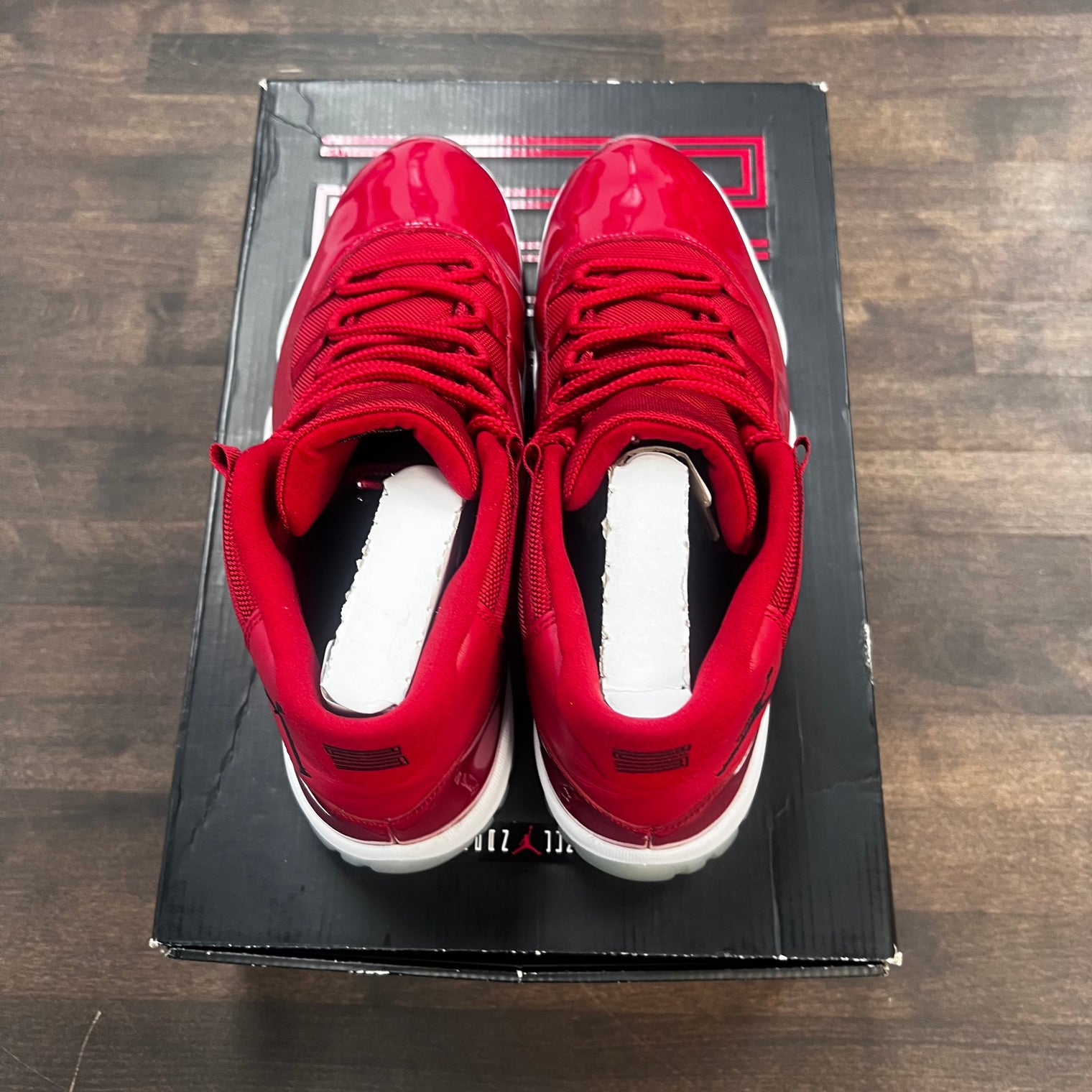 Win like 96 Jordan 11 (USED)