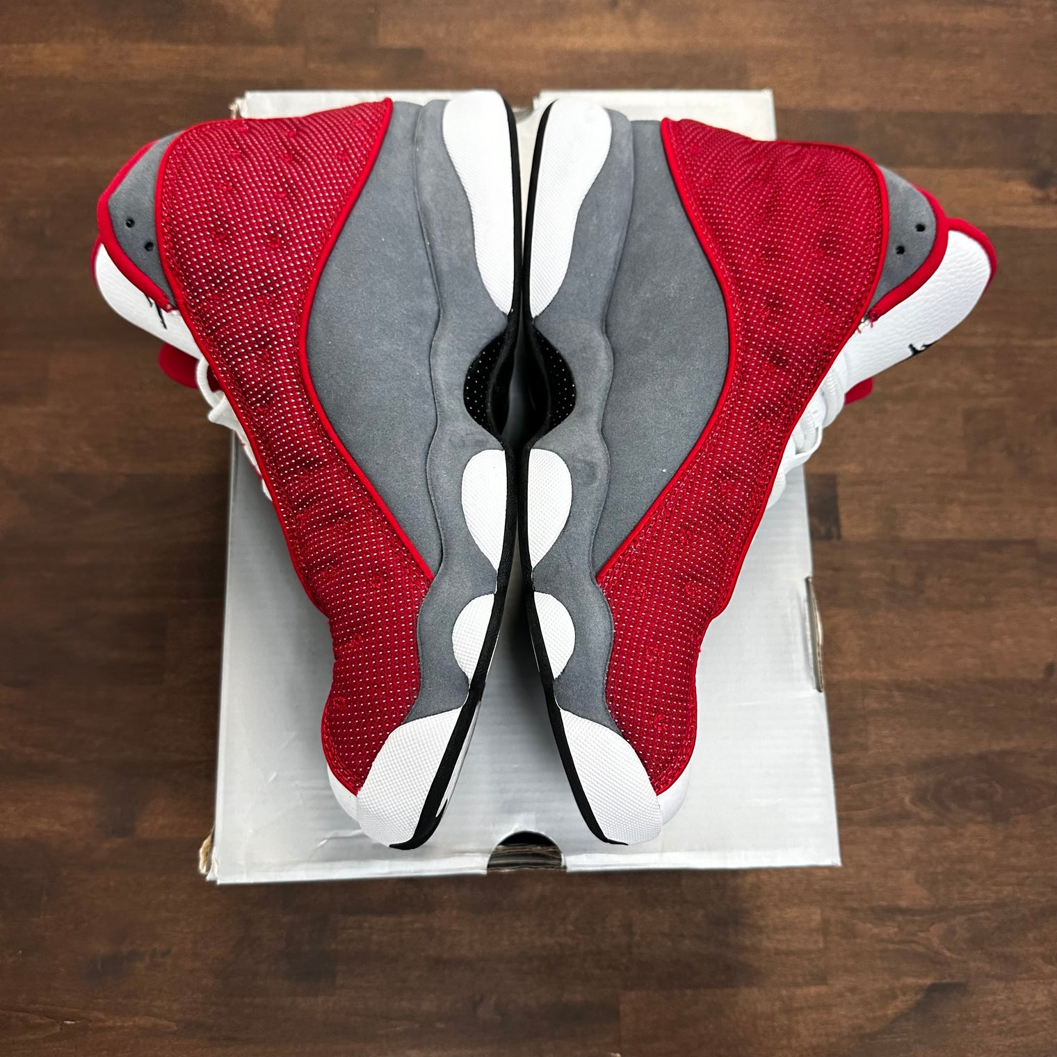 Red Flint Jordan 13 Retro (USED)