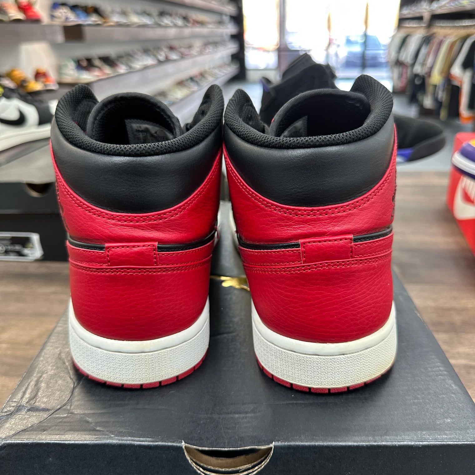Banned Jordan 1 Mid (2020) (USED)