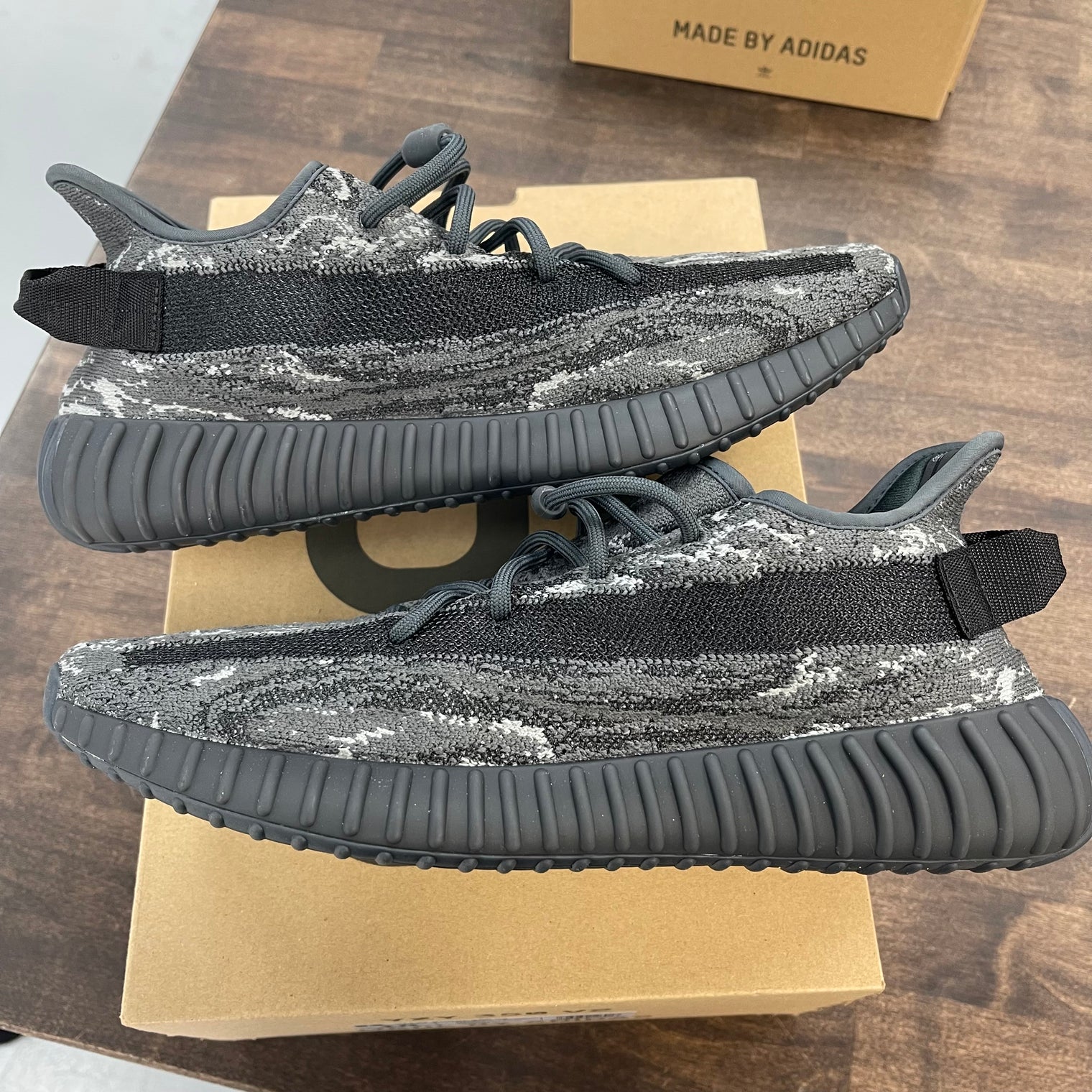 MX Dark Salt Yeezy 350 (USED)