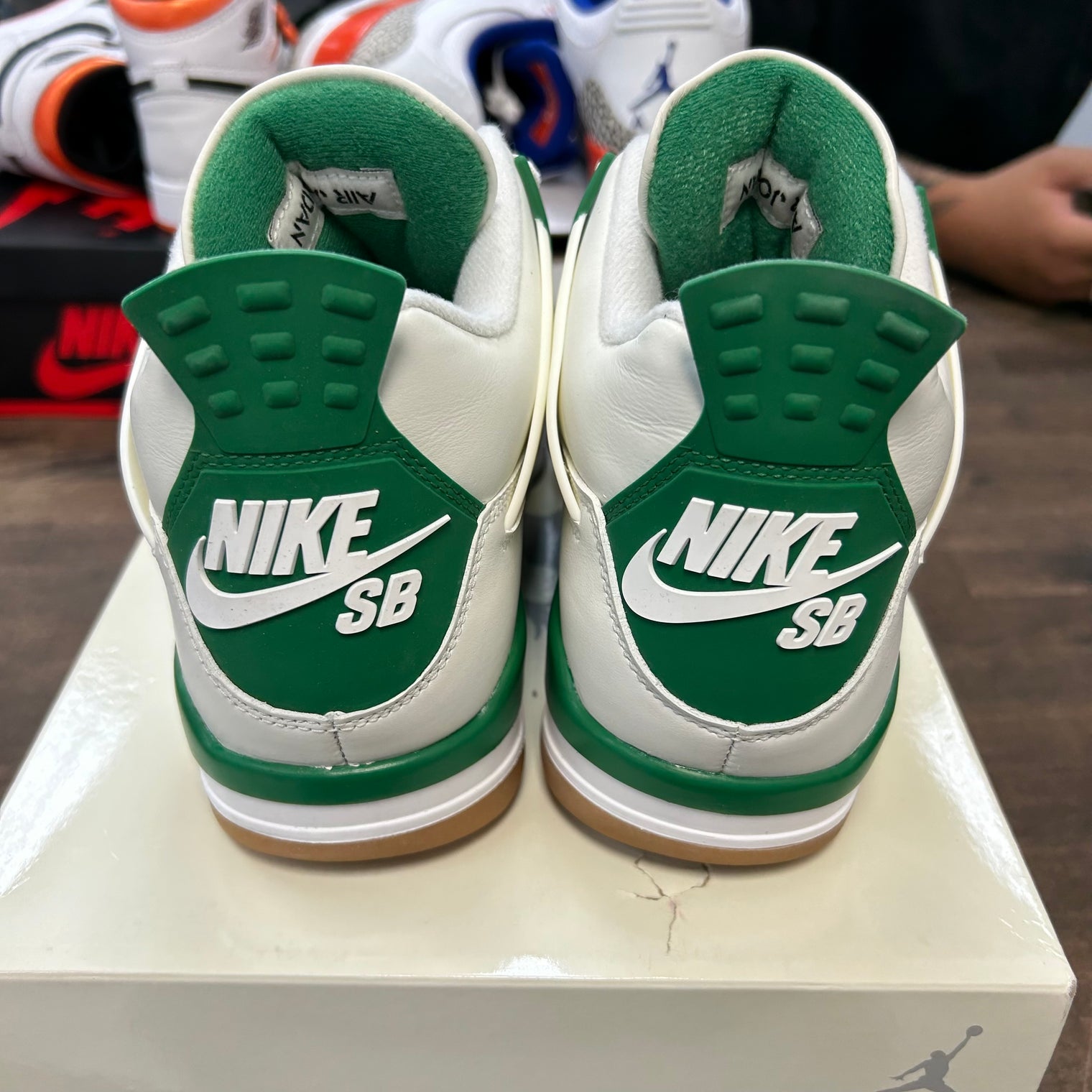 Pine Green SB Jordan 4 Retro SP (USED)
