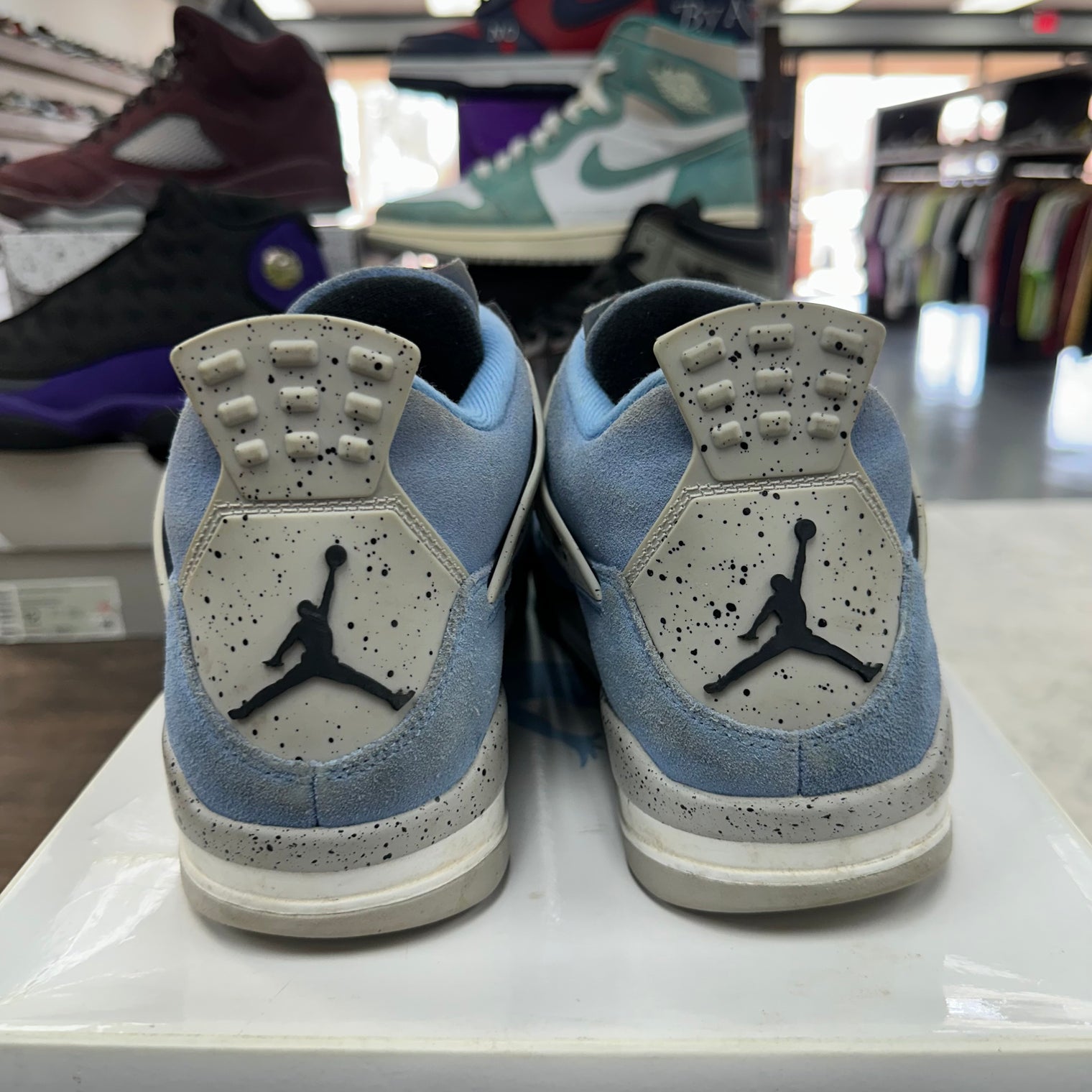 UNC Jordan 4 (USED)