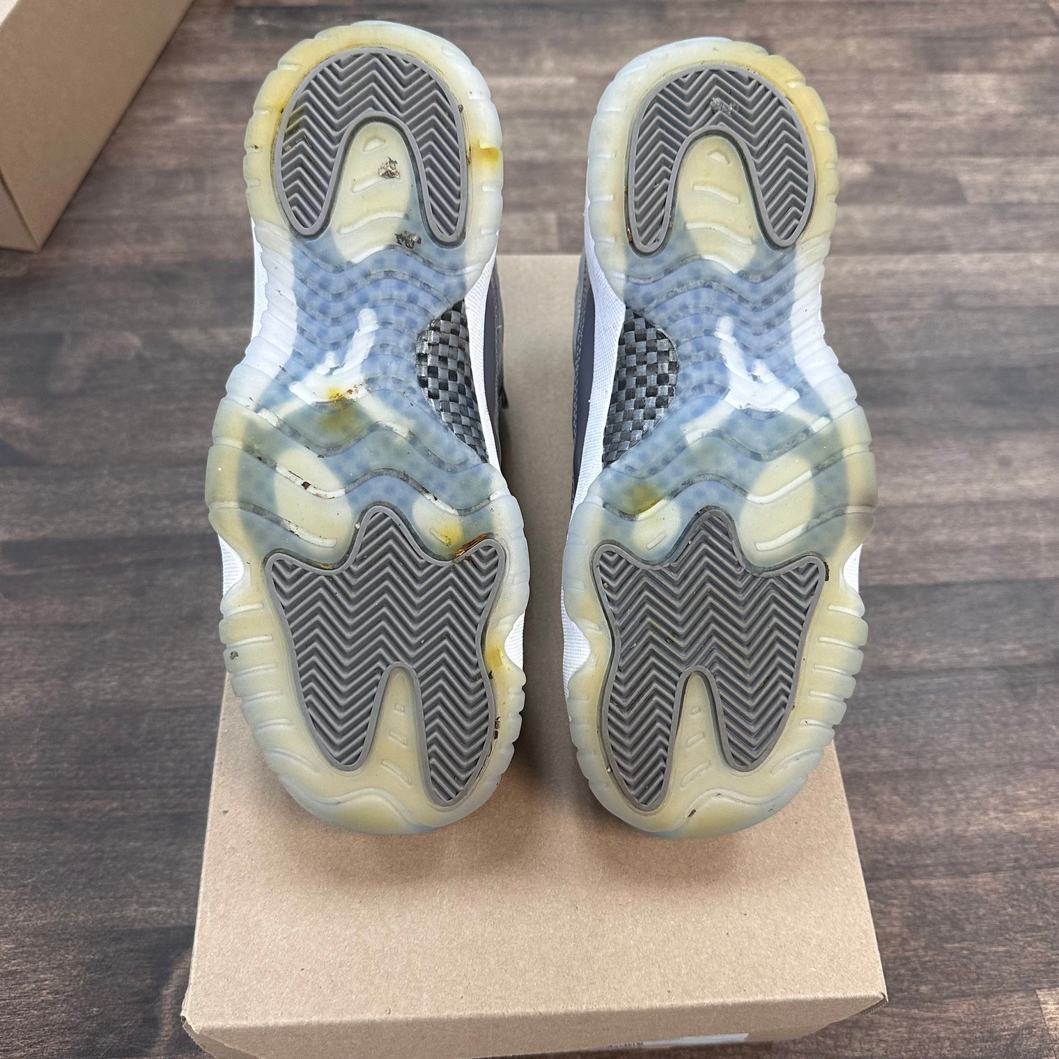 Cool Grey Jordan 11 (GS) (USED,No Box)