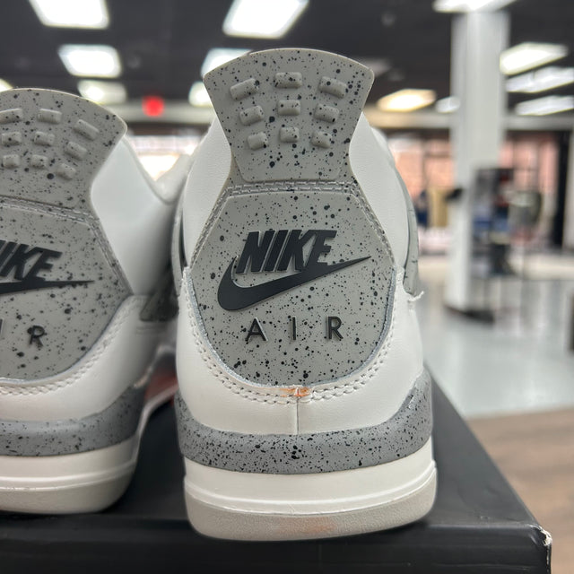Jordan 4 Retro White Cement (2025) (US 6.5Y) (Discoloration)