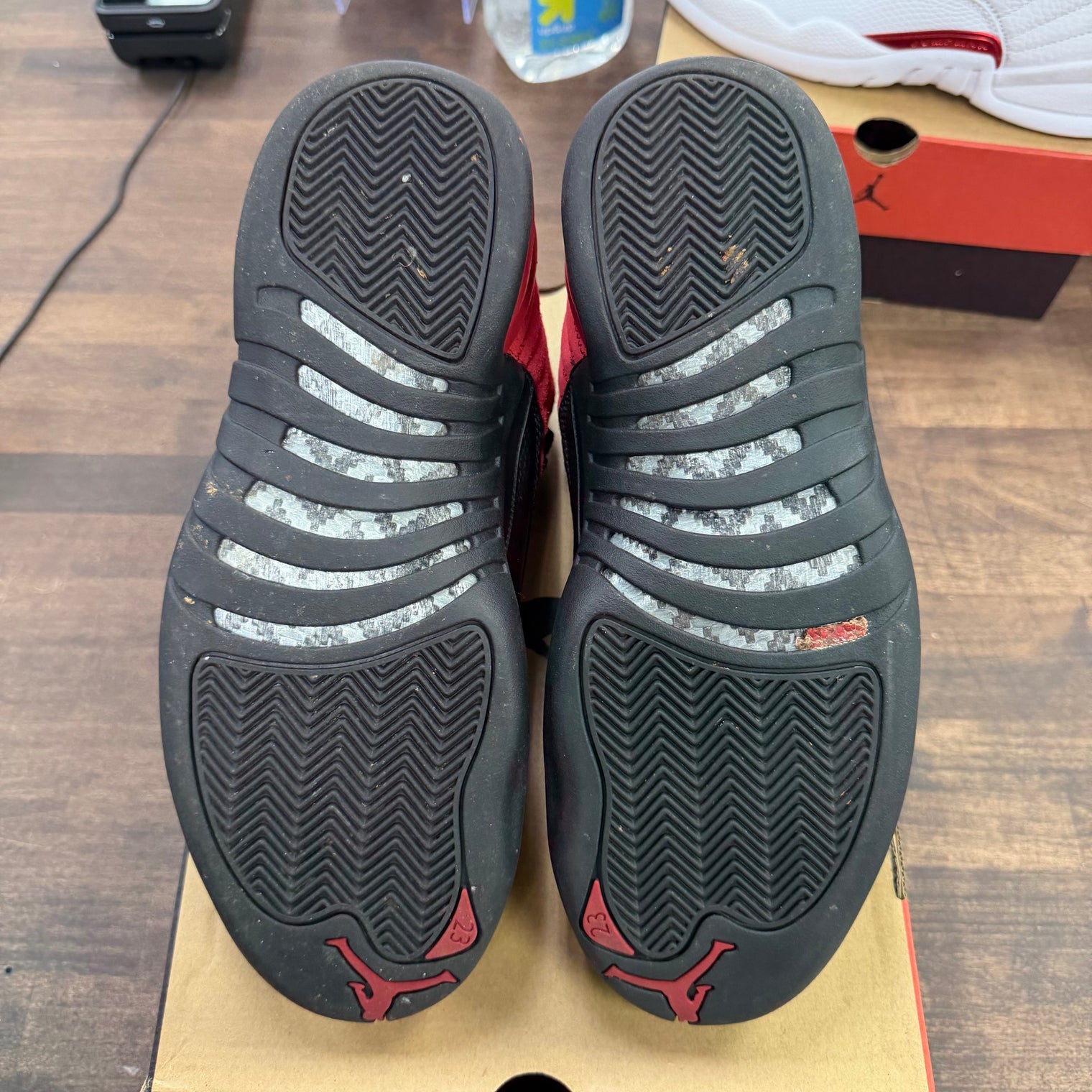 Reverse Flu Game Jordan 12 Retro (USED)