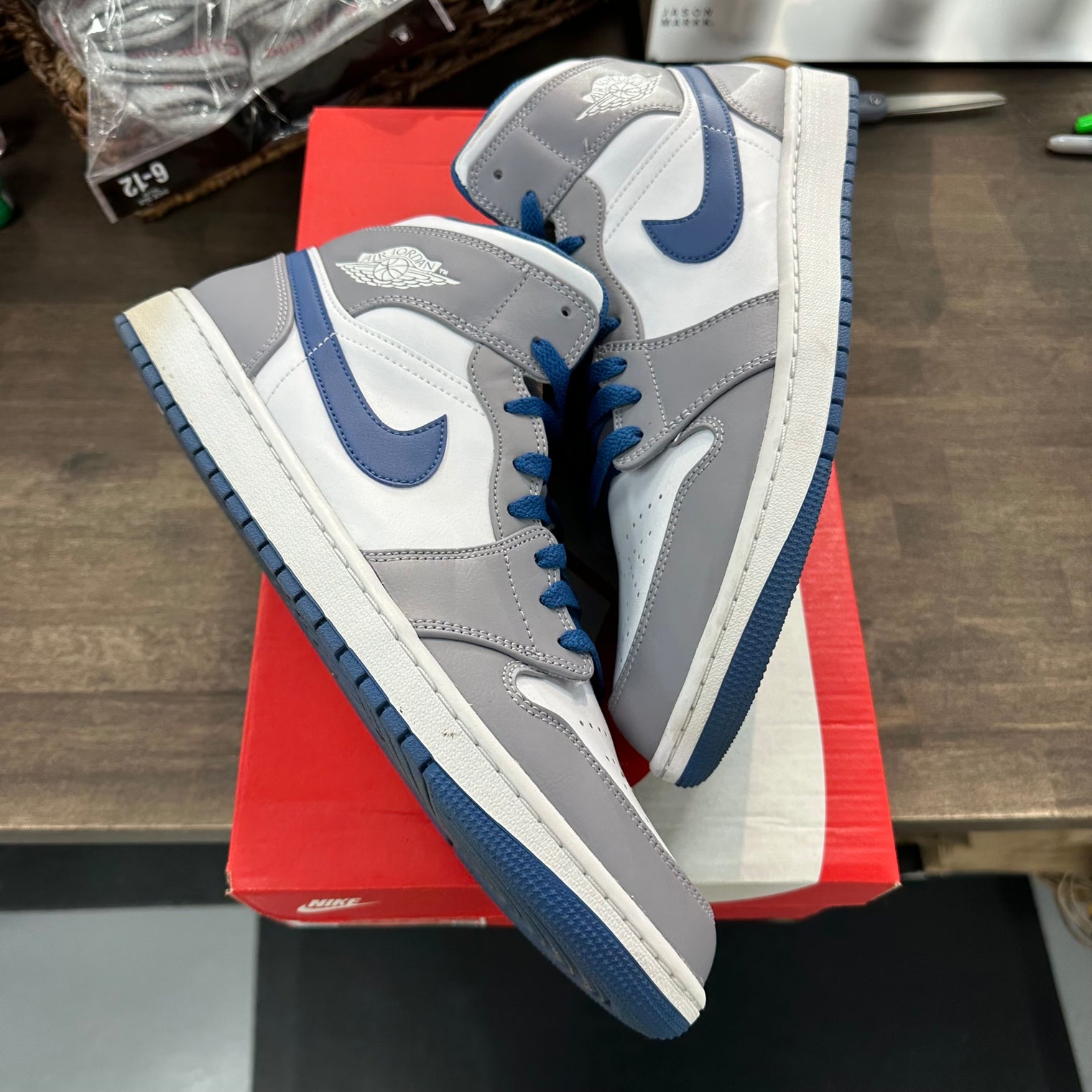 True Blue Jordan 1 Mid (USED, Replacement Box)