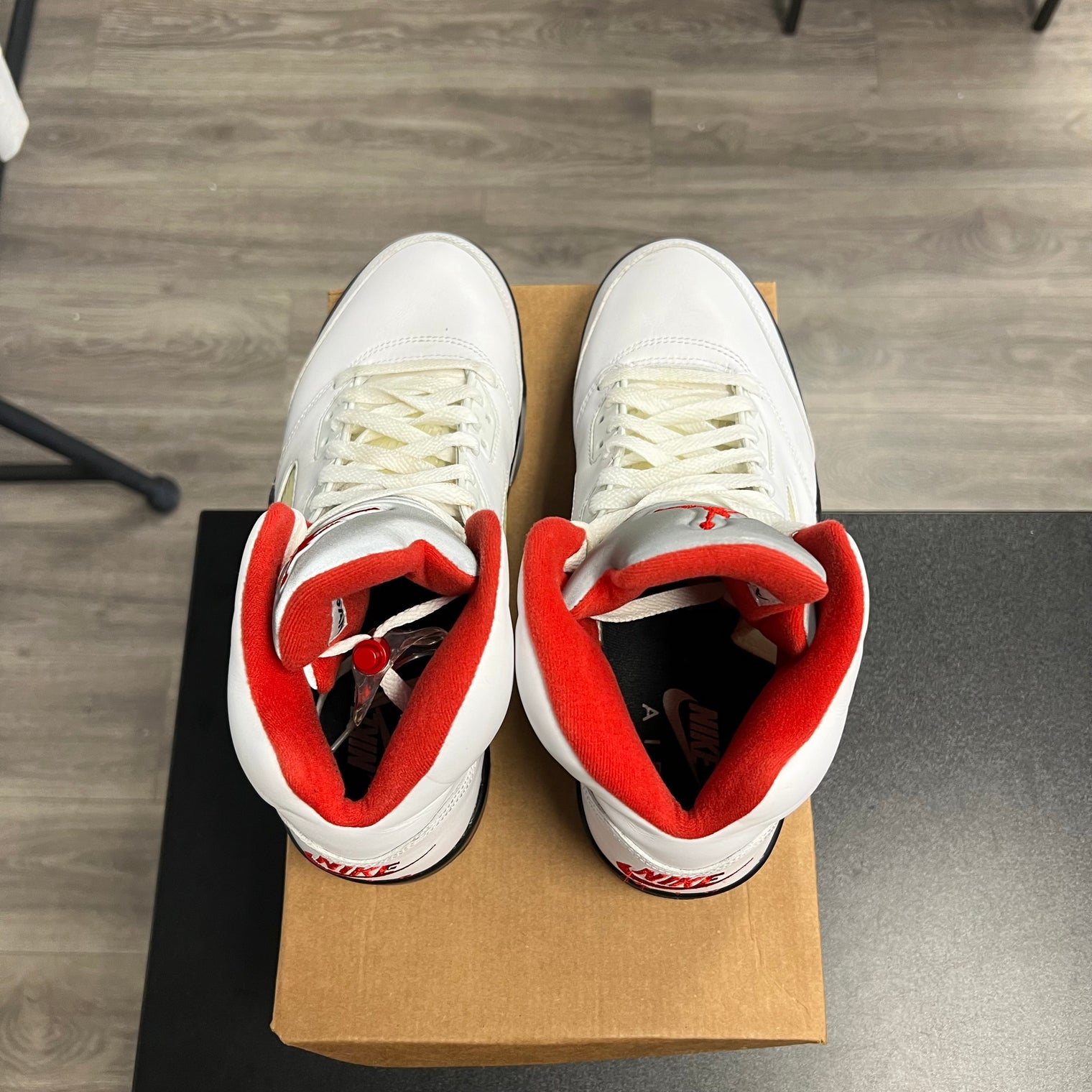 Jordan 5 Fire Red (USED, No Box)
