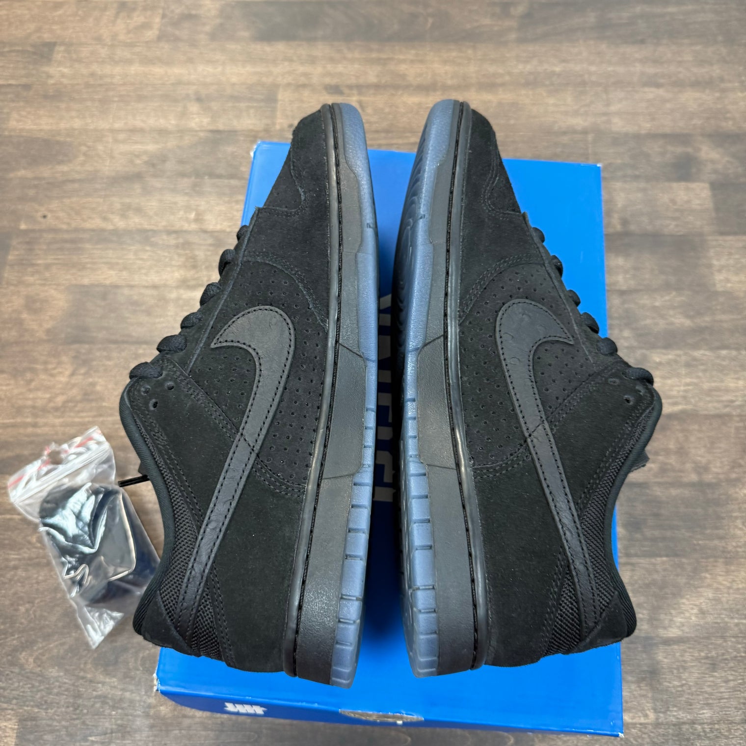 Undefeated Nike 5 On It Dunk (Lightly Worn)