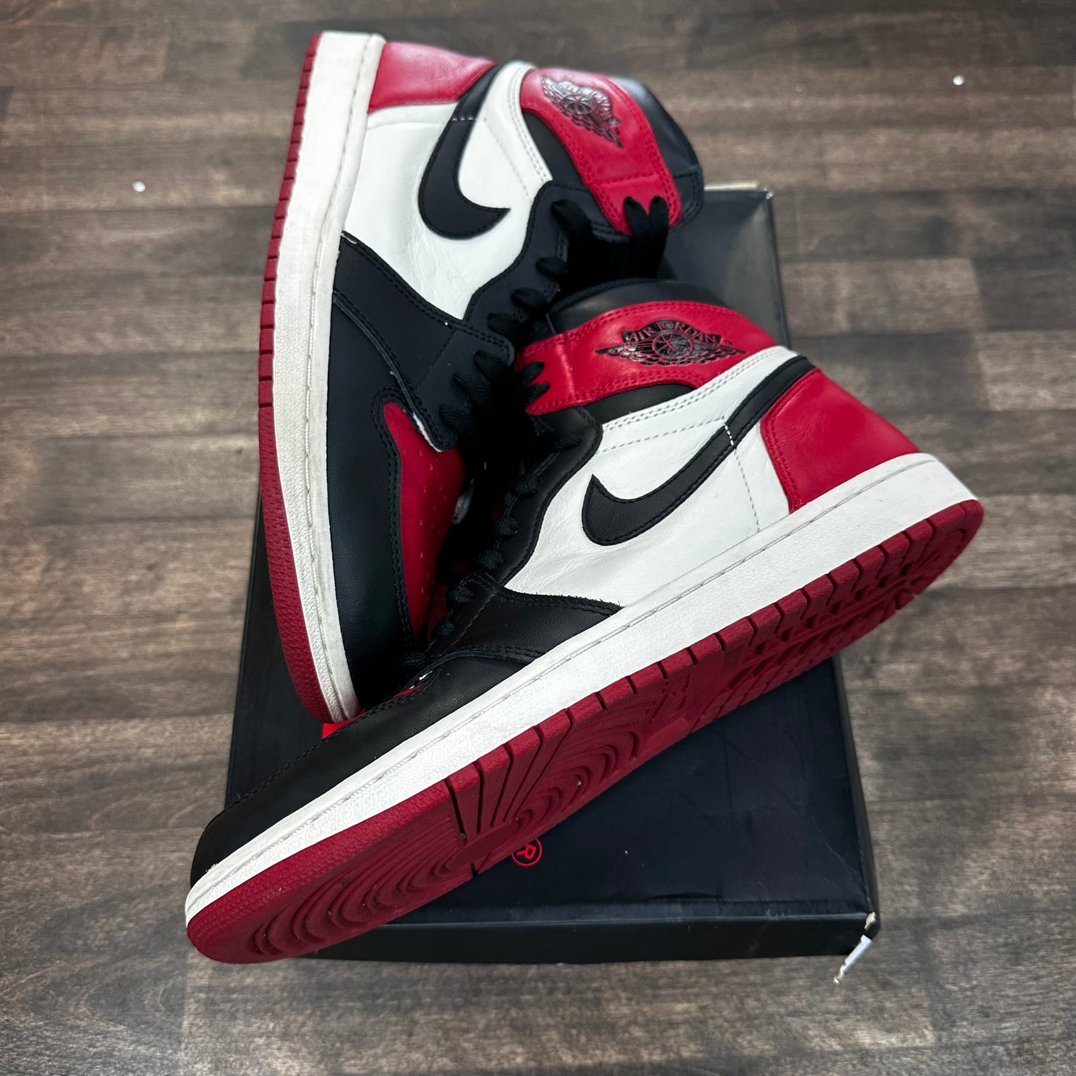 Bred Toe Jordan 1 High (USED)