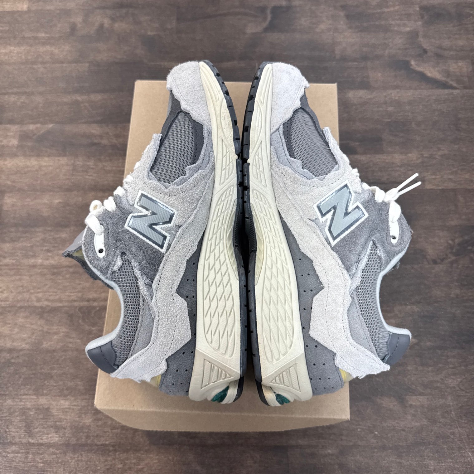 Raincloud Protection Pack New Balance 2002R (USED,No Box)