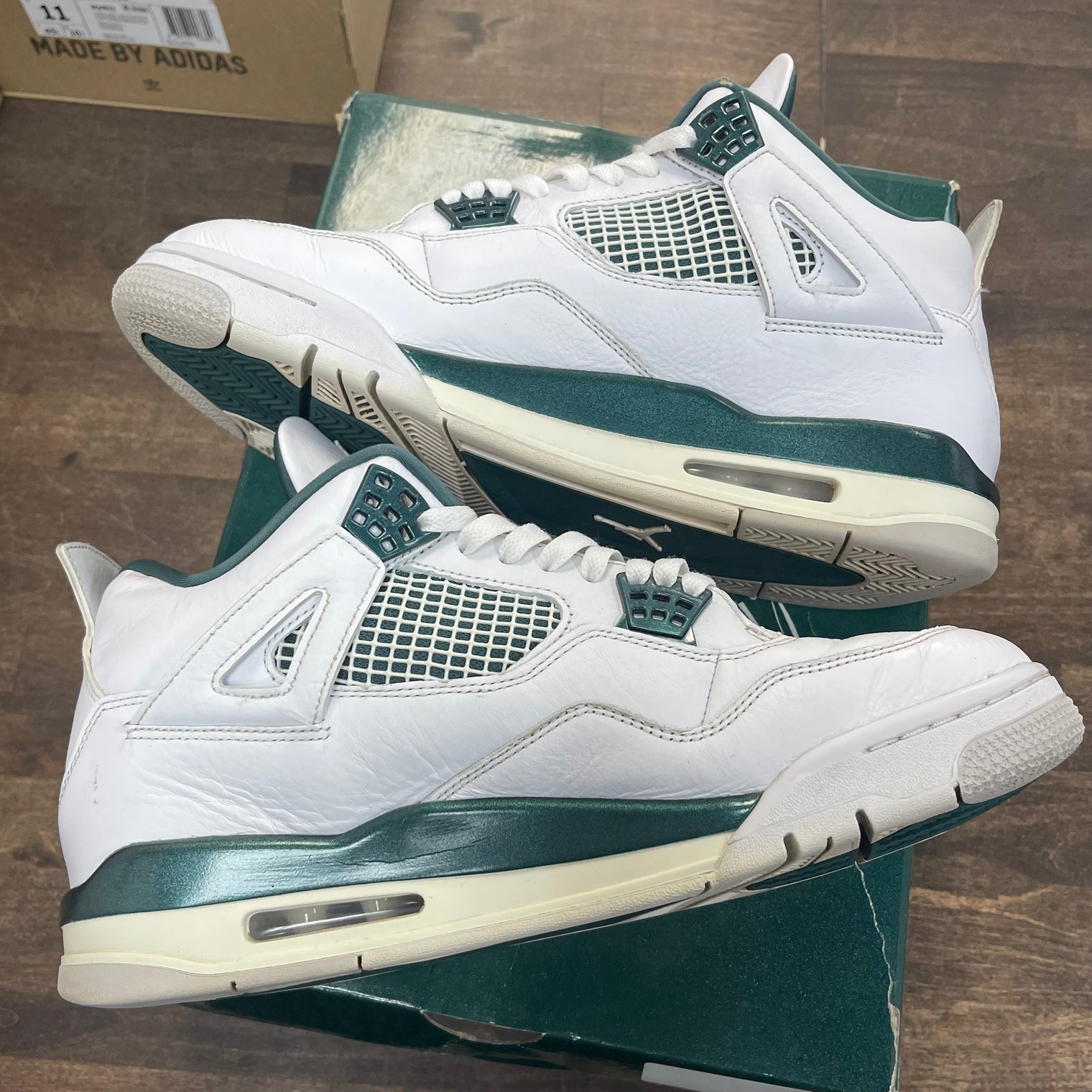 Oxidized Jordan 4 (USED)