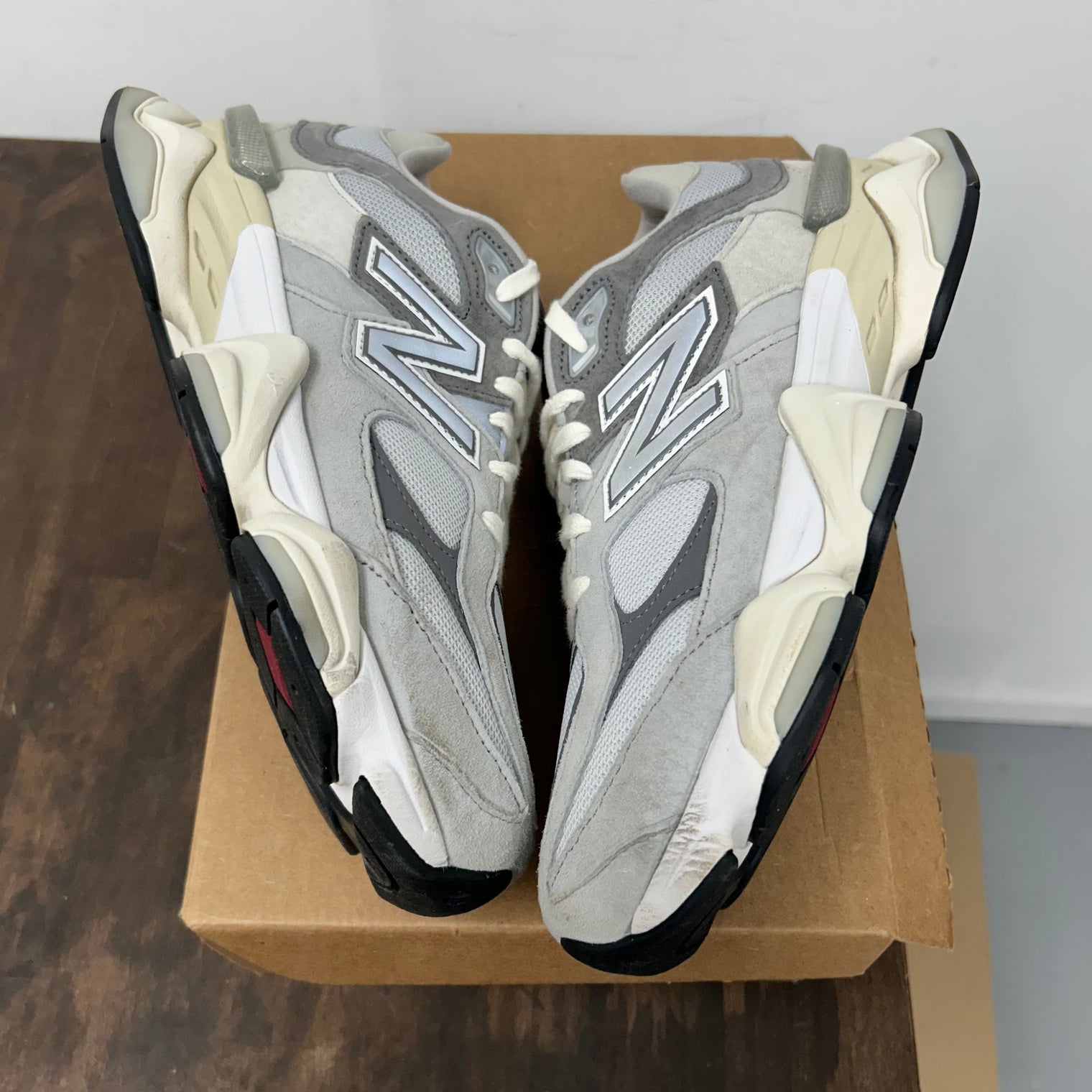 Rain Cloud Grey New Balance 9060 (USED,No Box)