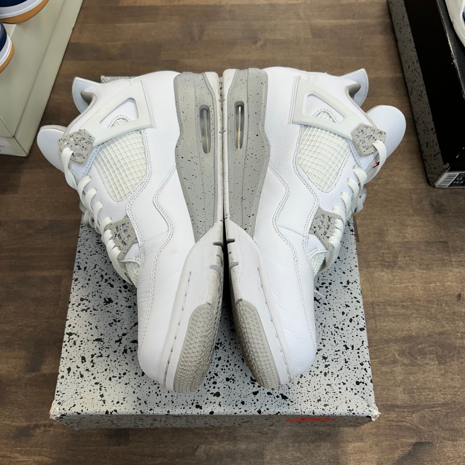 White Oreo Jordan 4 Retro (USED, Replacement Box)